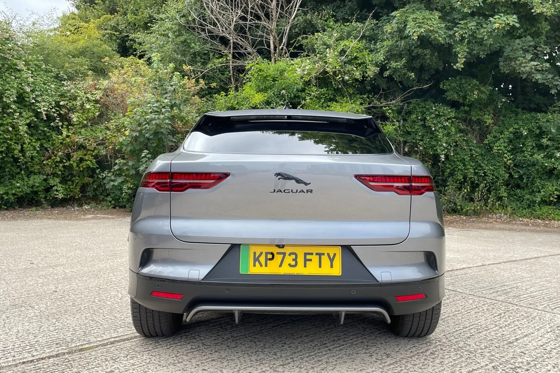 Jaguar I-PACE thumbnail image number 8