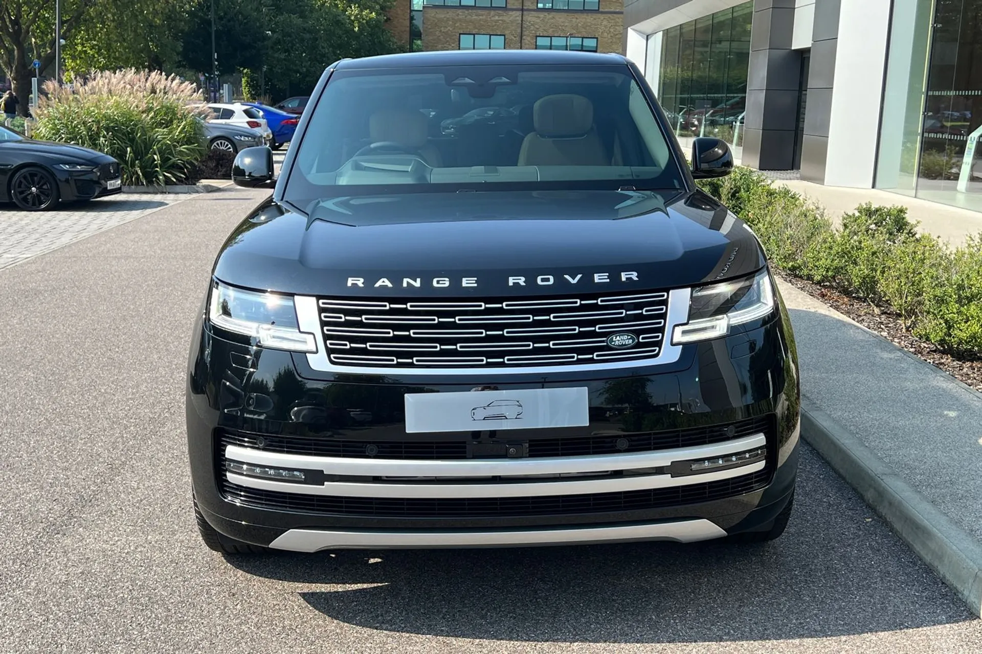 LAND ROVER RANGE ROVER thumbnail image number 14