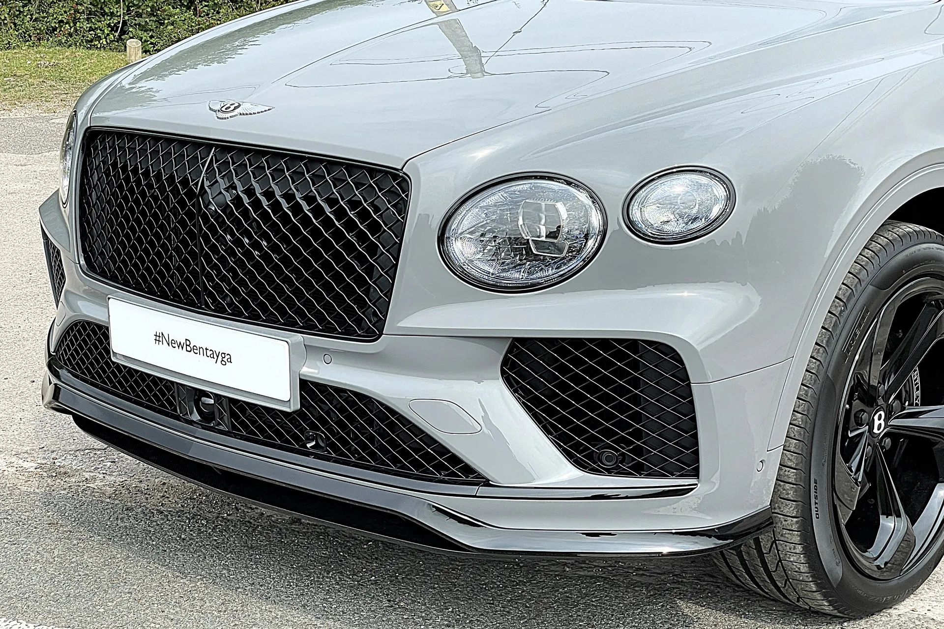 Bentley BENTAYGA thumbnail image number 58