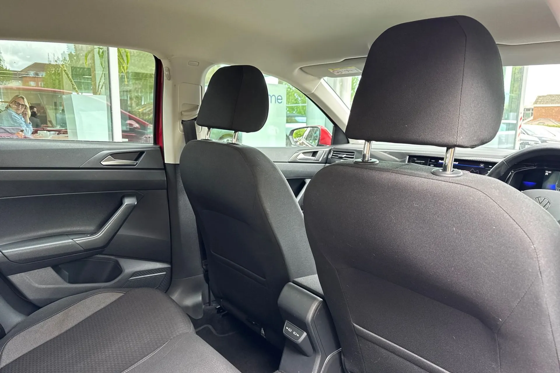 VOLKSWAGEN POLO thumbnail image number 22