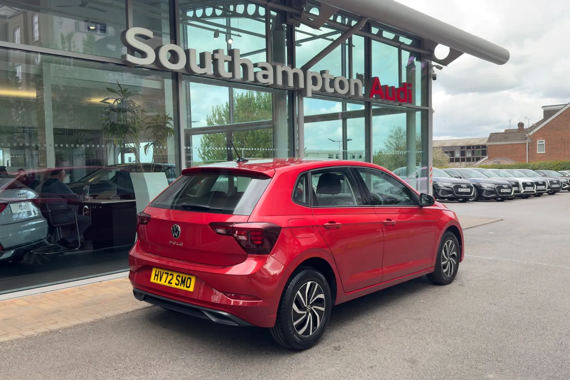 VOLKSWAGEN POLO thumbnail image number 5