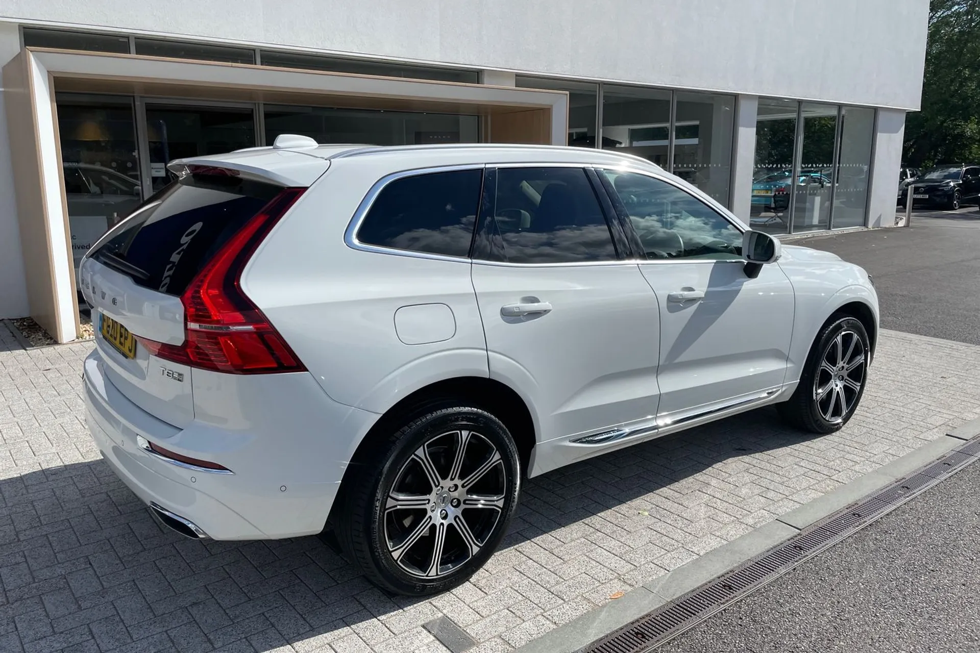 Volvo XC60 thumbnail image number 6