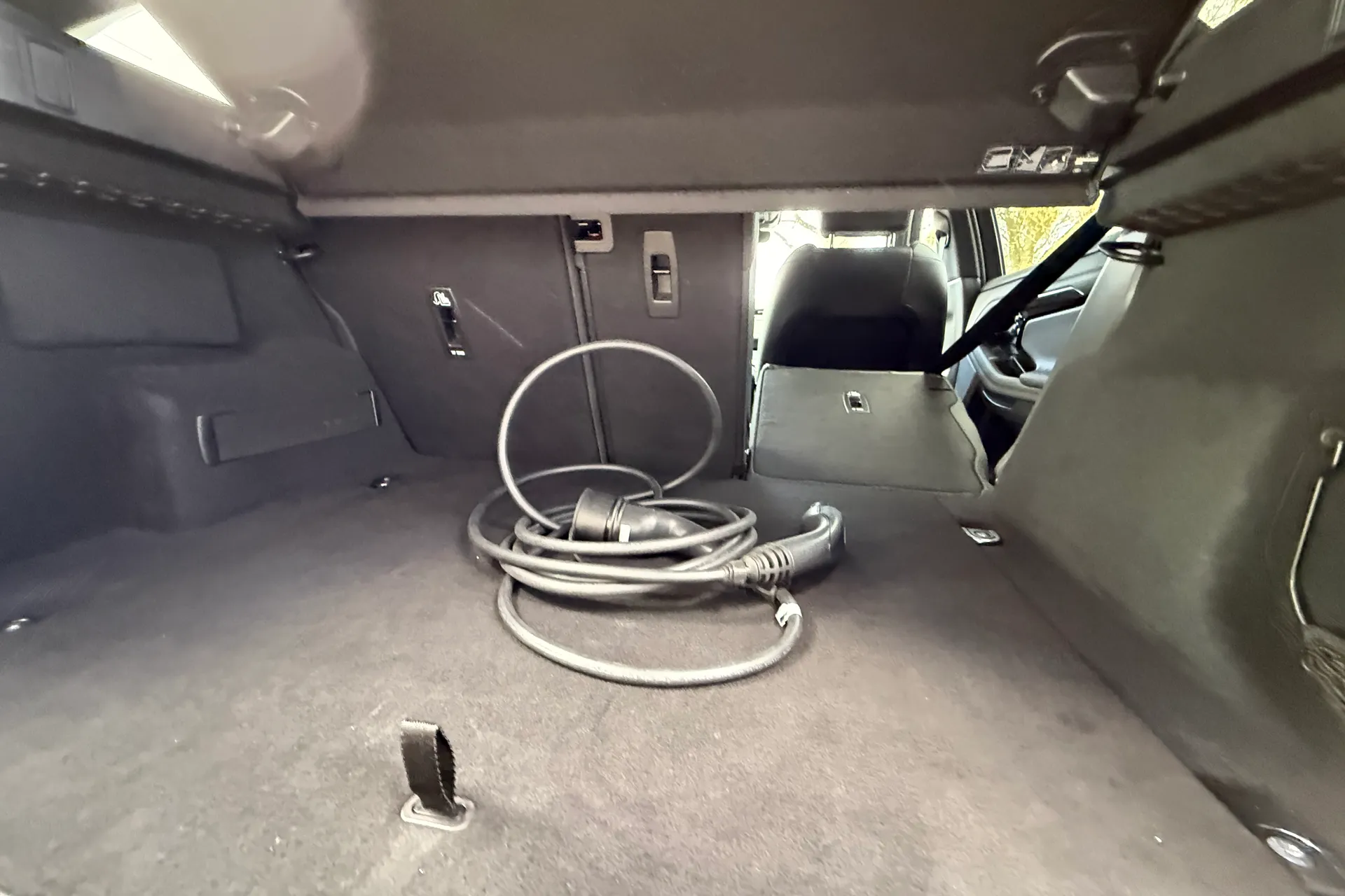 LAND ROVER RANGE ROVER EVOQUE thumbnail image number 36