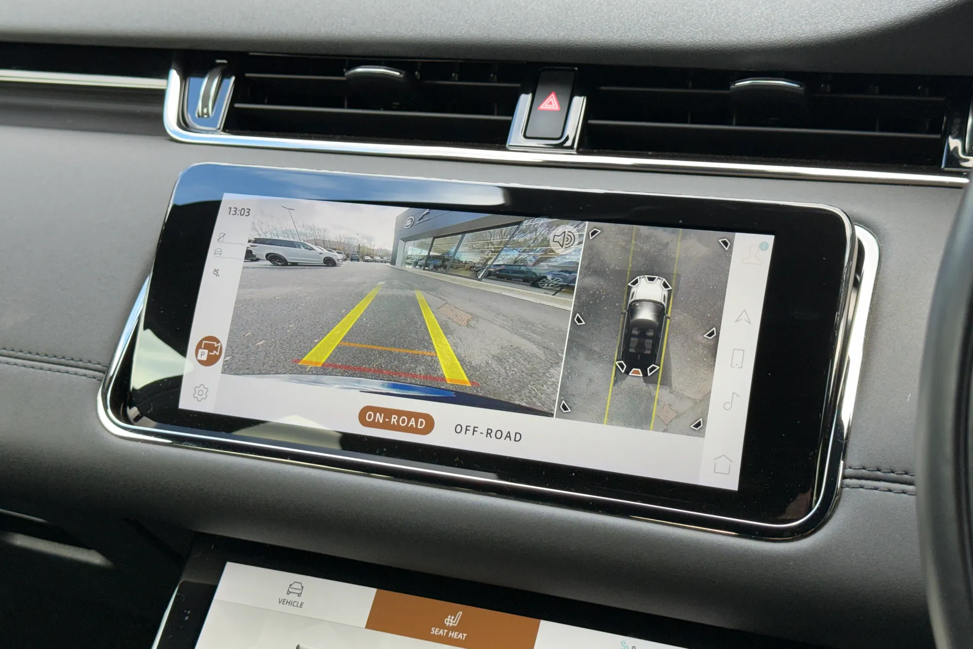 LAND ROVER RANGE ROVER EVOQUE thumbnail image number 4