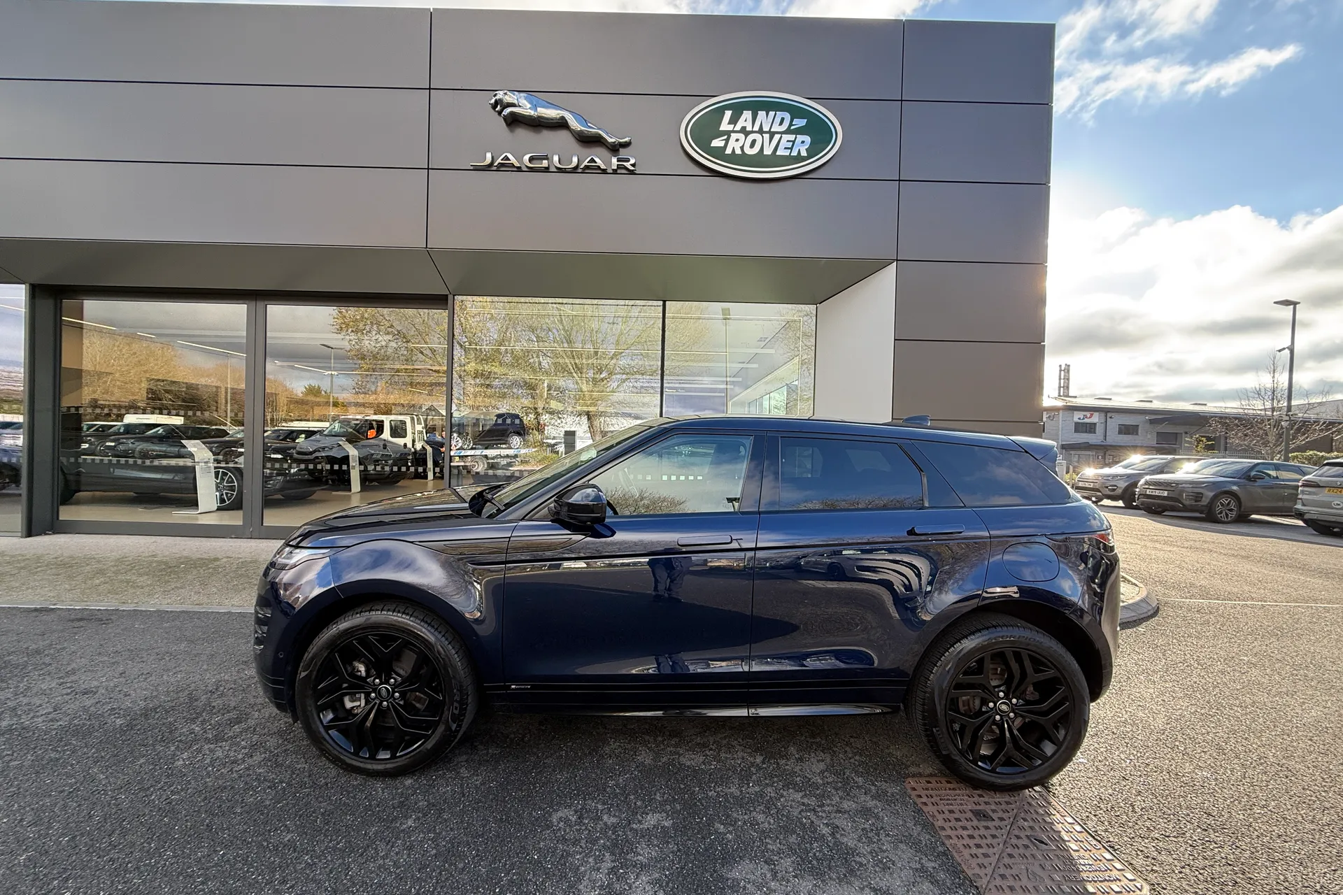 LAND ROVER RANGE ROVER EVOQUE thumbnail image number 23