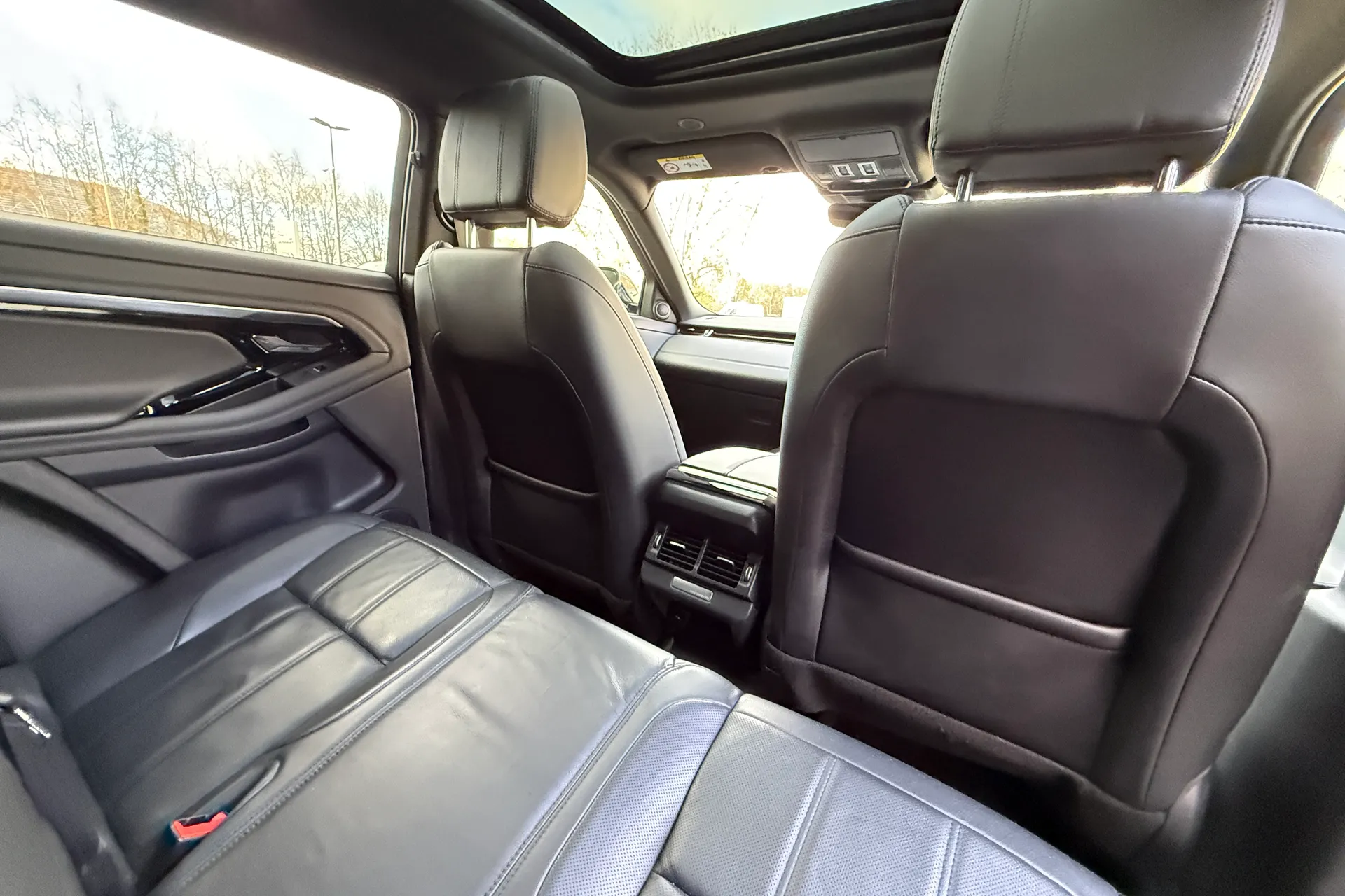 LAND ROVER RANGE ROVER EVOQUE thumbnail image number 39