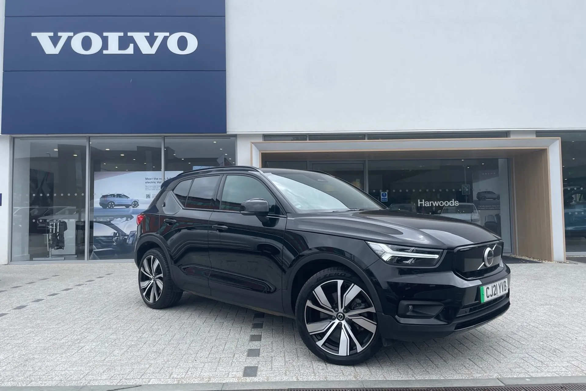 Volvo XC40 focused image