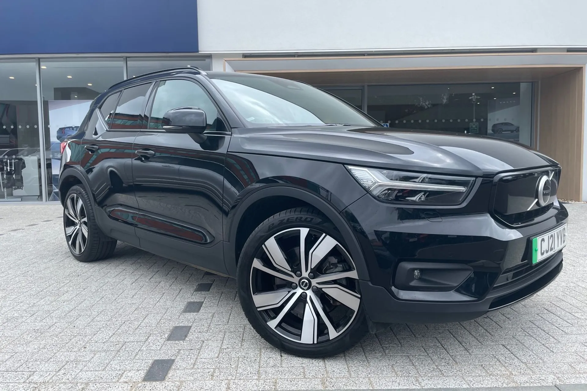 Volvo XC40 thumbnail image number 6