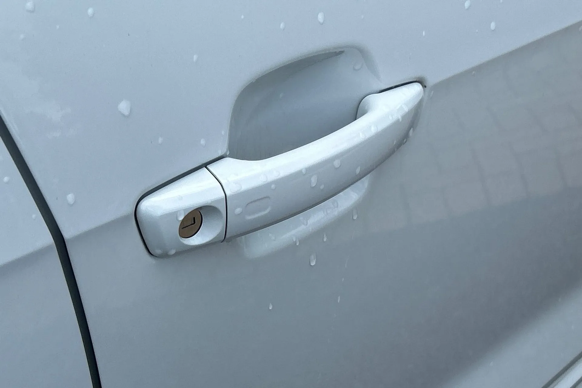 Audi Q2 thumbnail image number 15