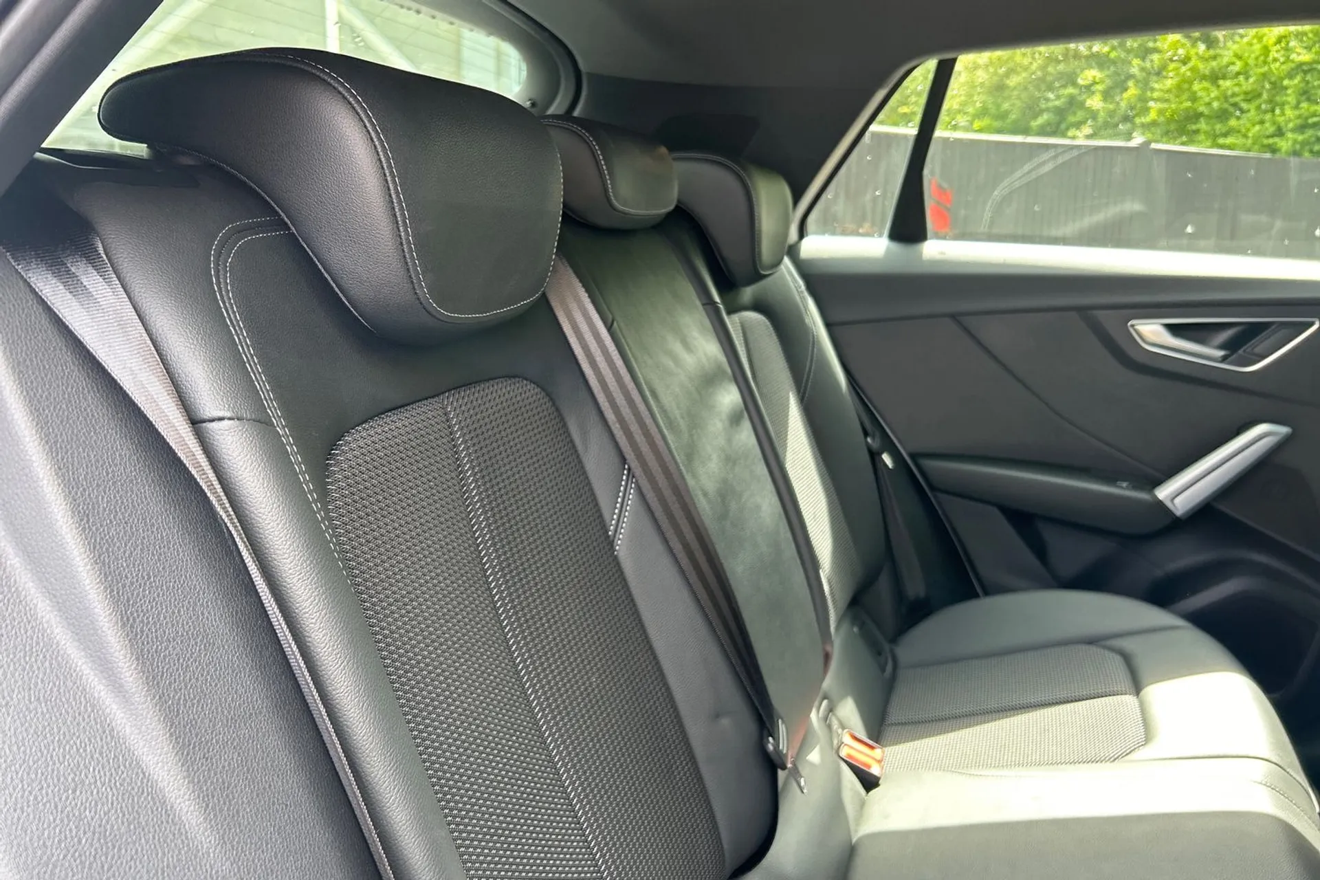 Audi Q2 thumbnail image number 21