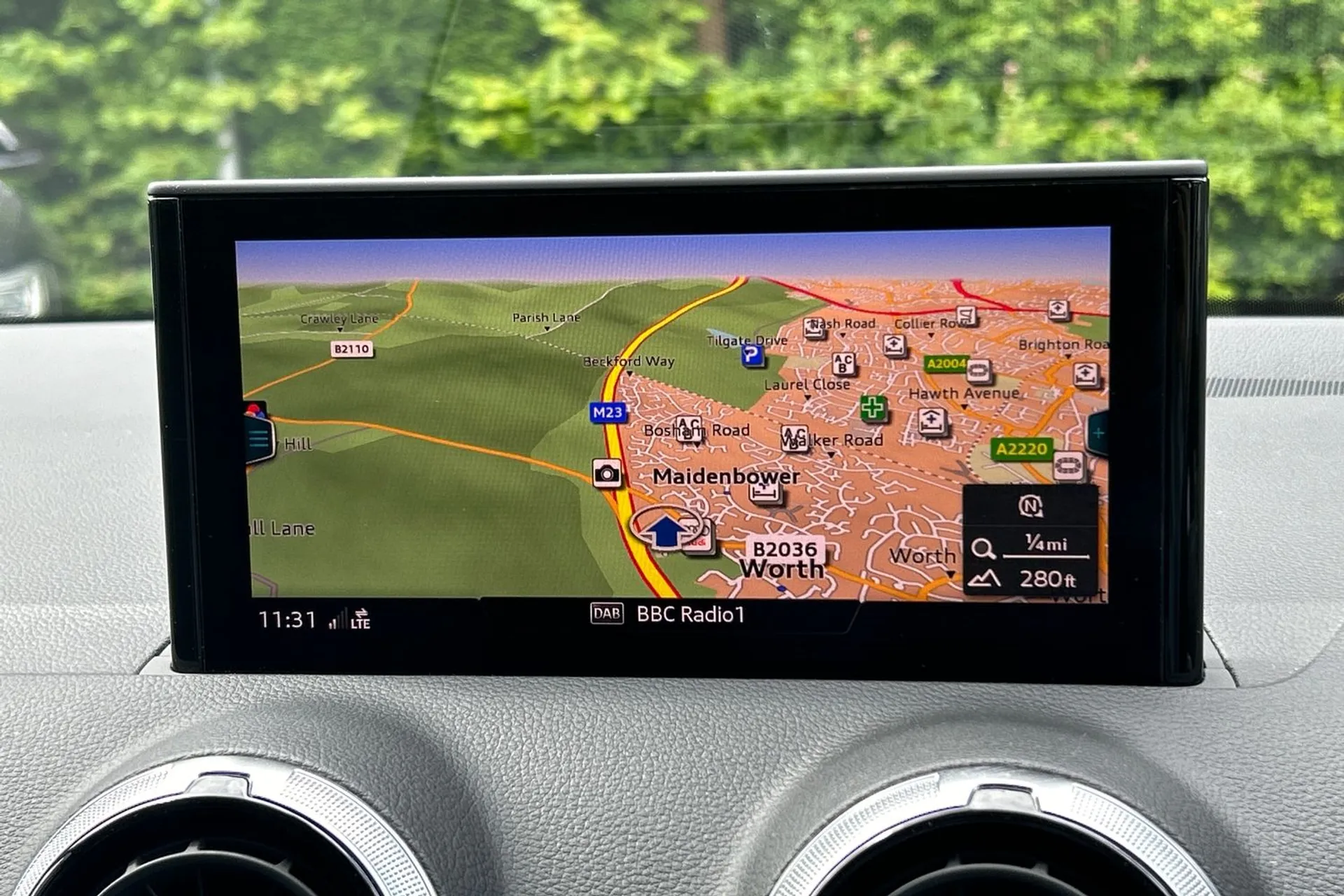 Audi Q2 thumbnail image number 3