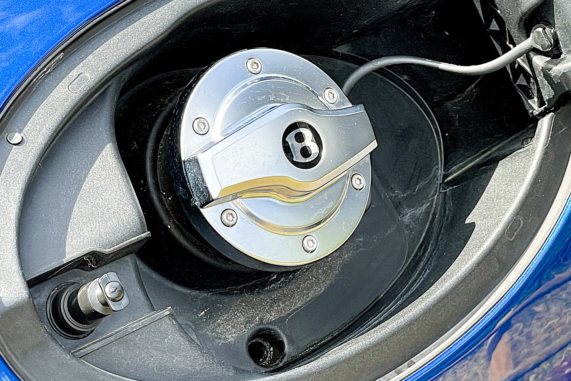 Bentley CONTINENTAL GTC thumbnail image number 63