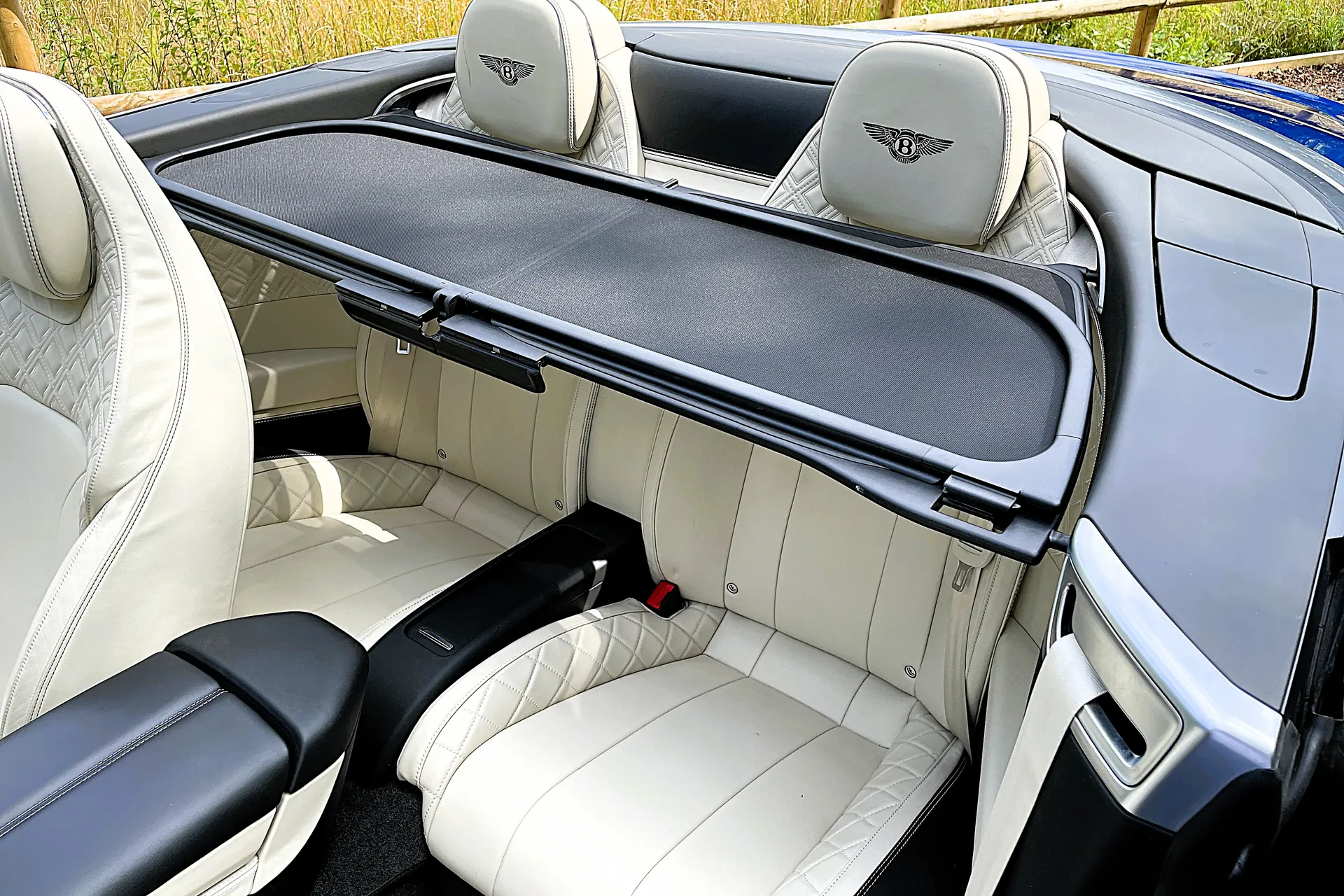 Bentley CONTINENTAL GTC thumbnail image number 60