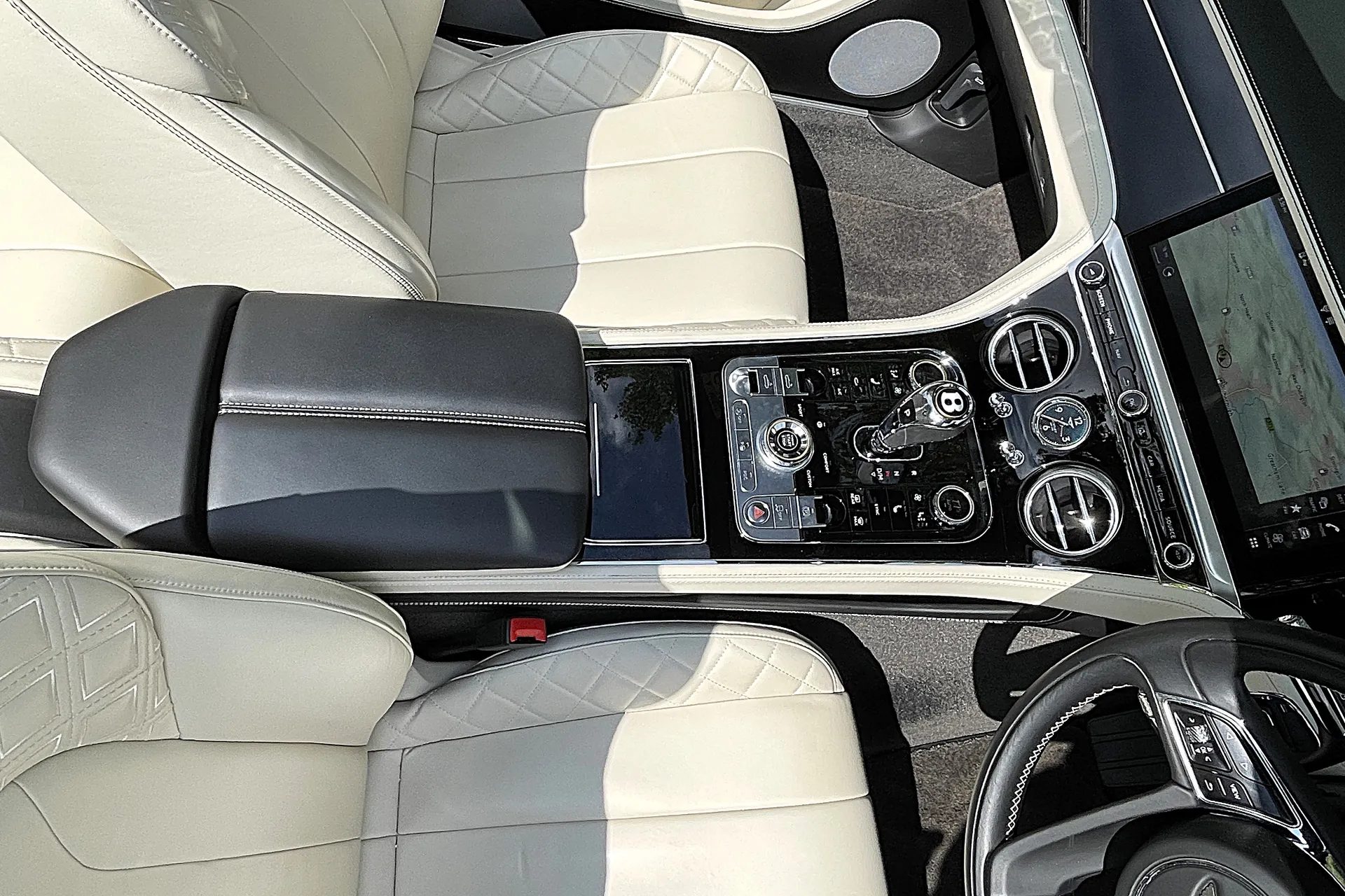 Bentley CONTINENTAL GTC thumbnail image number 48