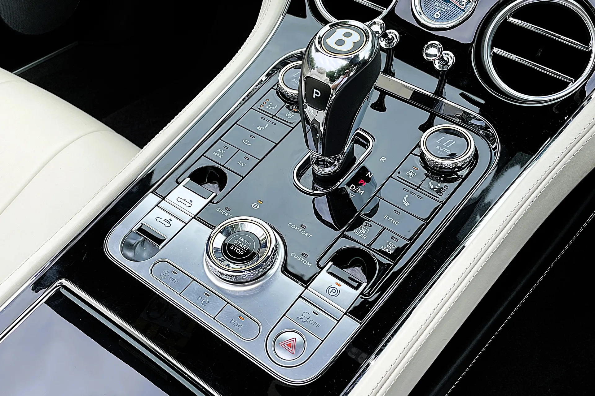 Bentley CONTINENTAL GTC thumbnail image number 17