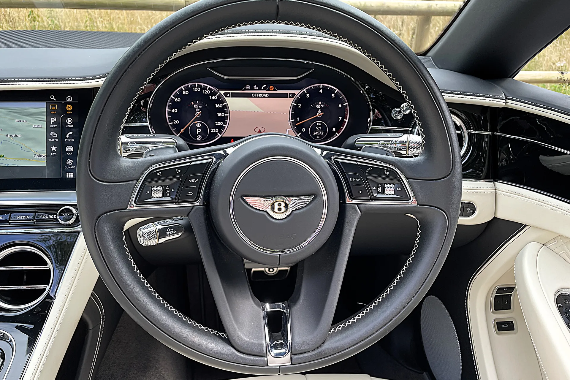 Bentley CONTINENTAL GTC thumbnail image number 29