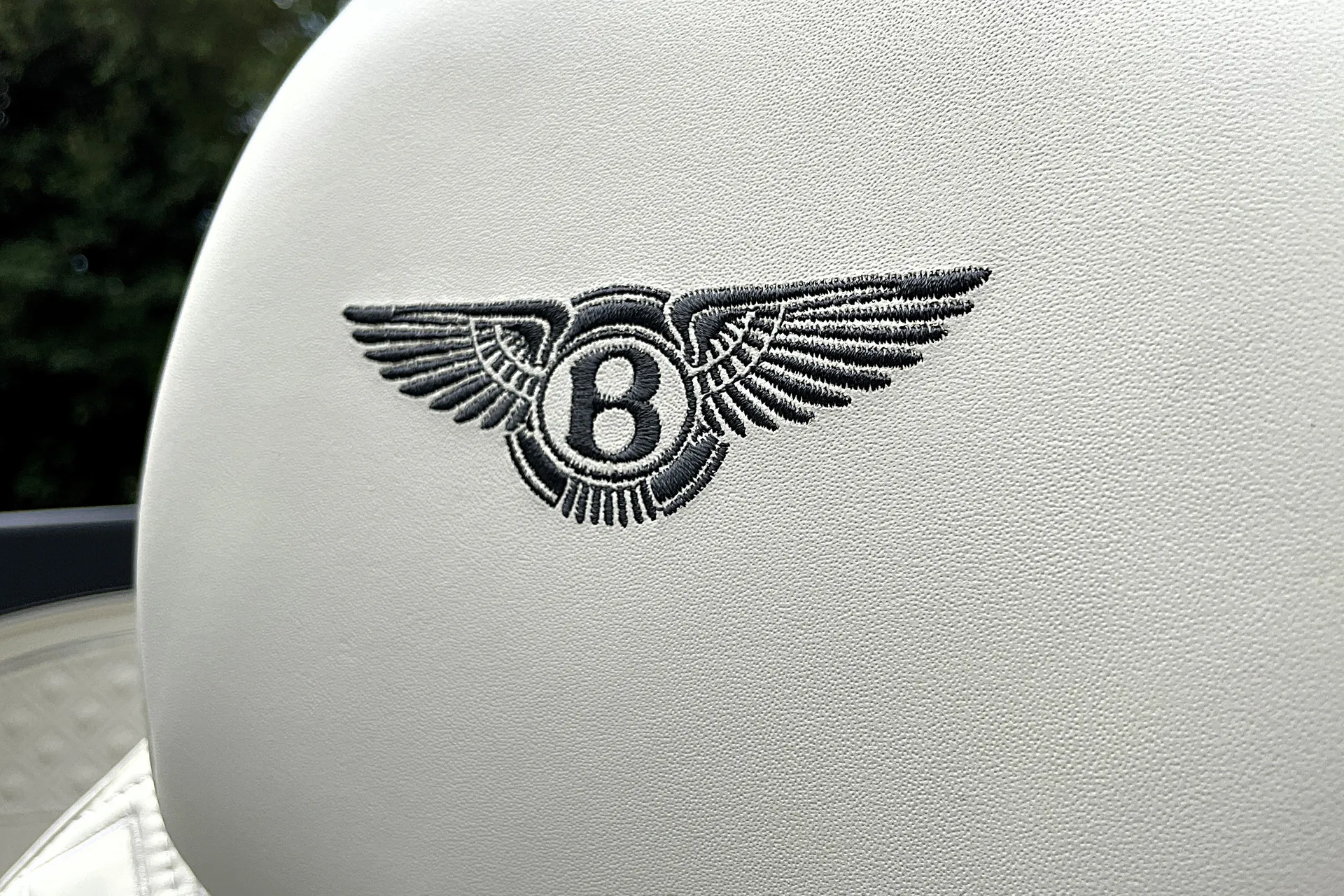 Bentley CONTINENTAL GTC thumbnail image number 33
