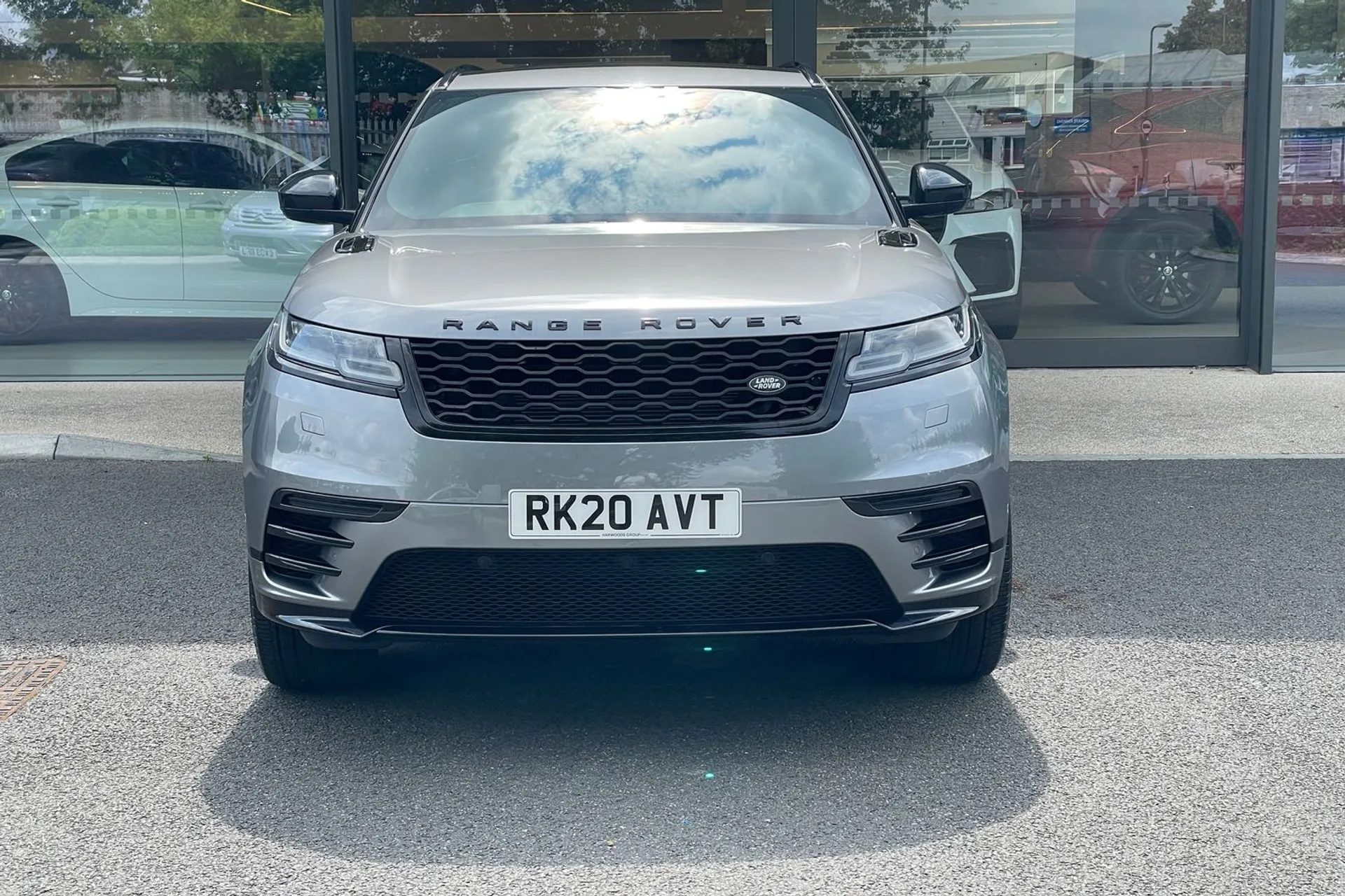 LAND ROVER RANGE ROVER VELAR thumbnail image number 6