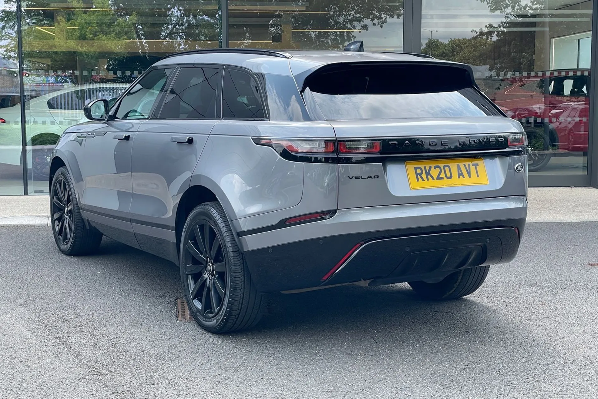 LAND ROVER RANGE ROVER VELAR thumbnail image number 63