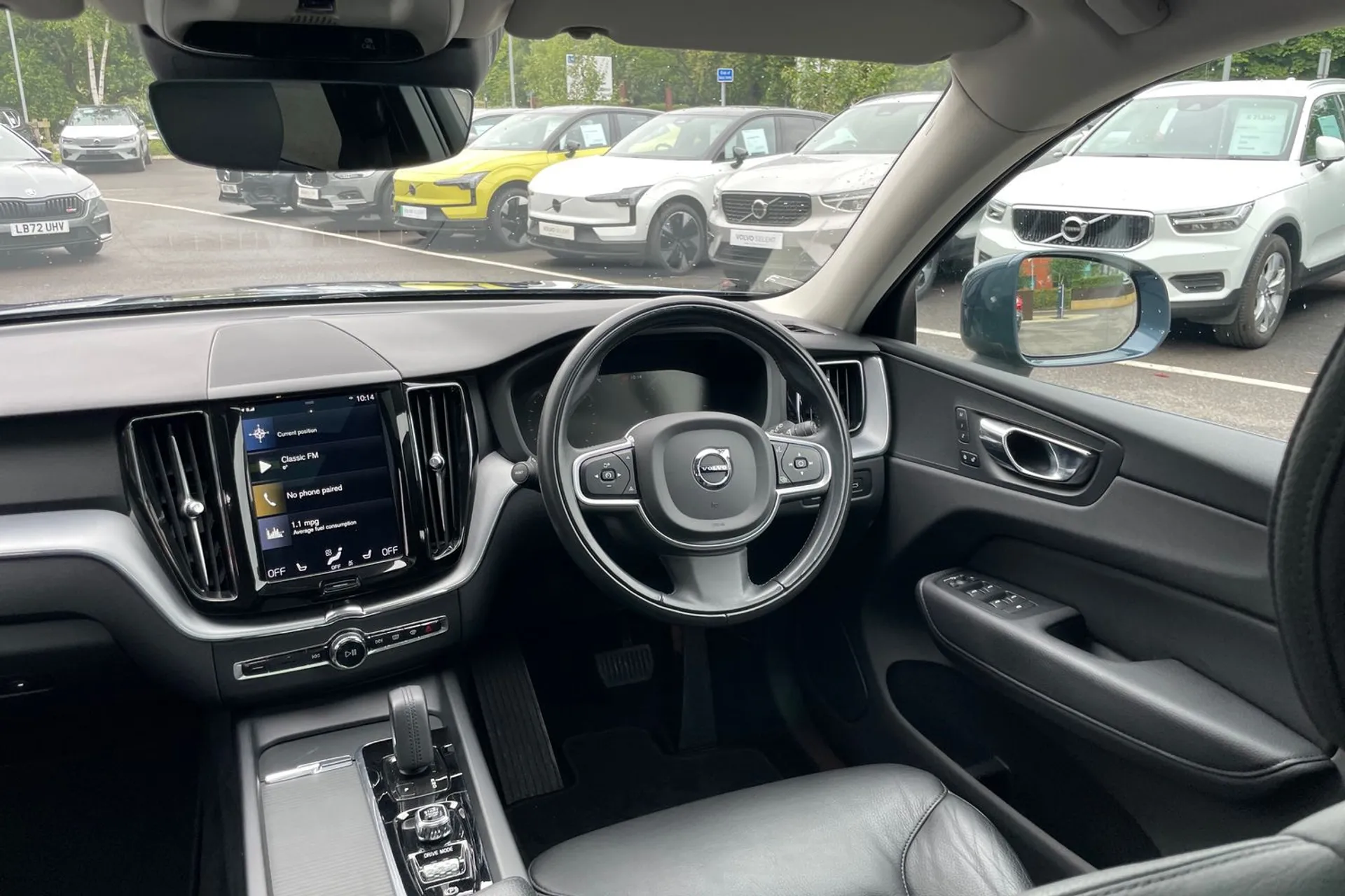 Volvo XC60 thumbnail image number 32