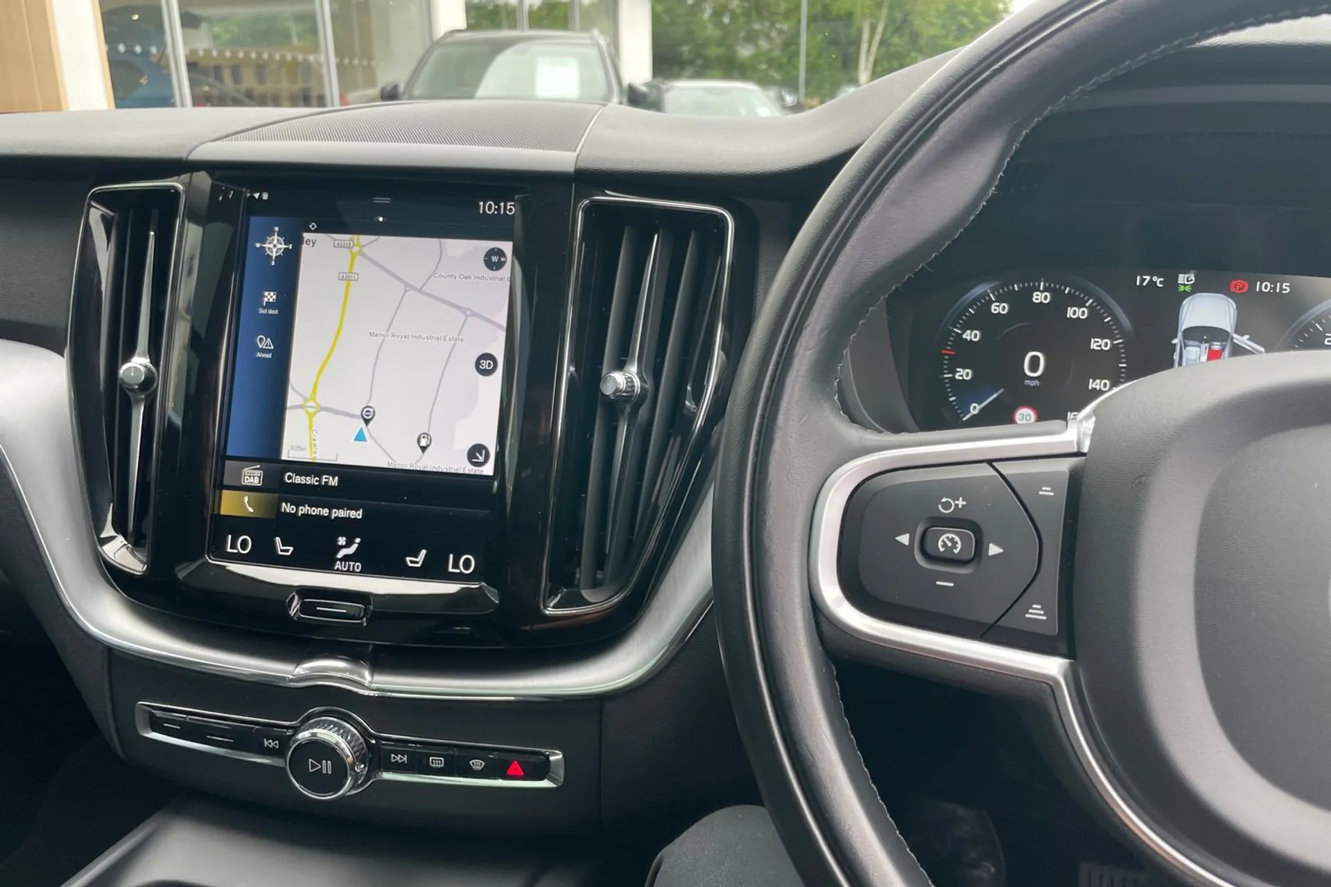 Volvo XC60 thumbnail image number 35