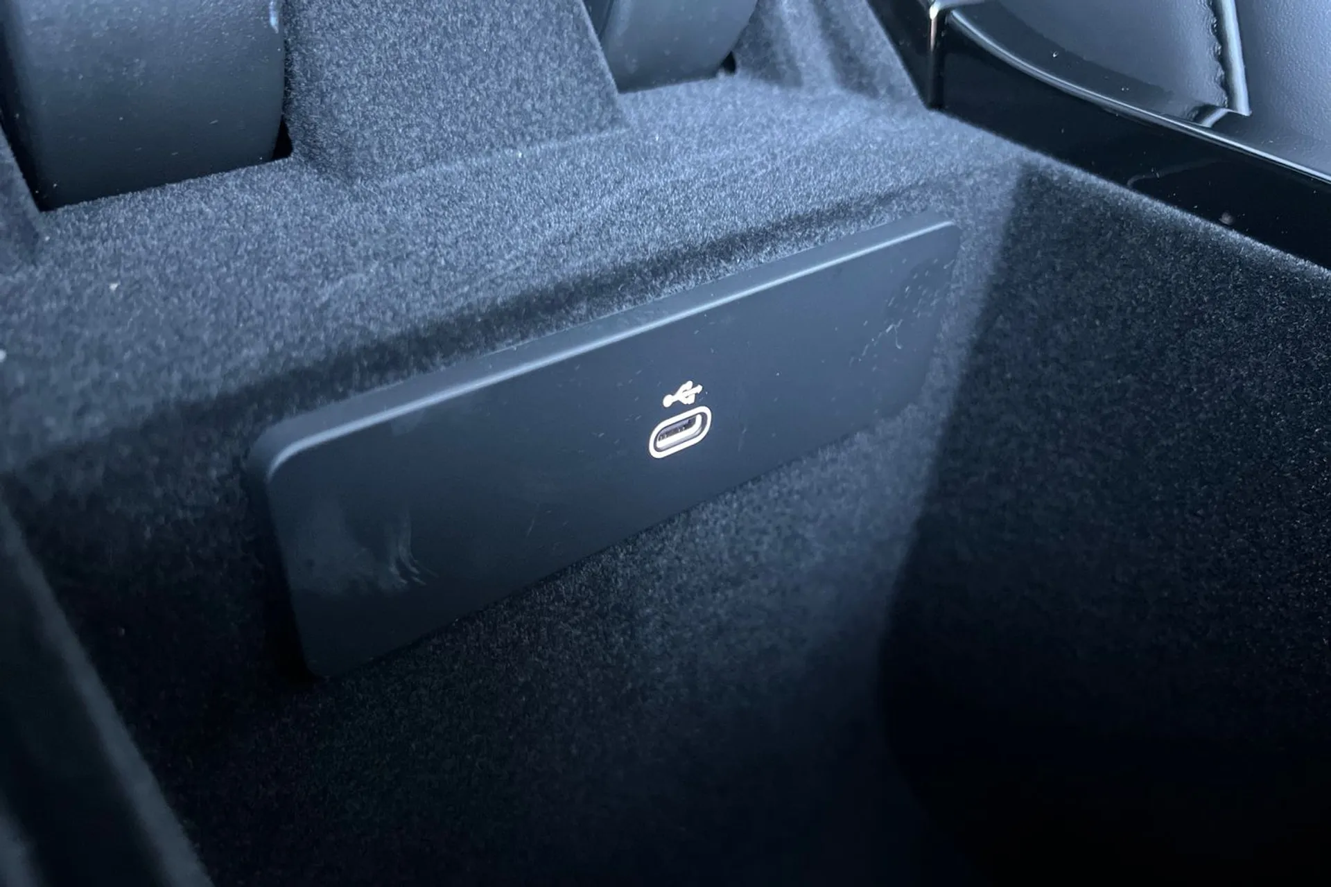 LAND ROVER RANGE ROVER VELAR thumbnail image number 62