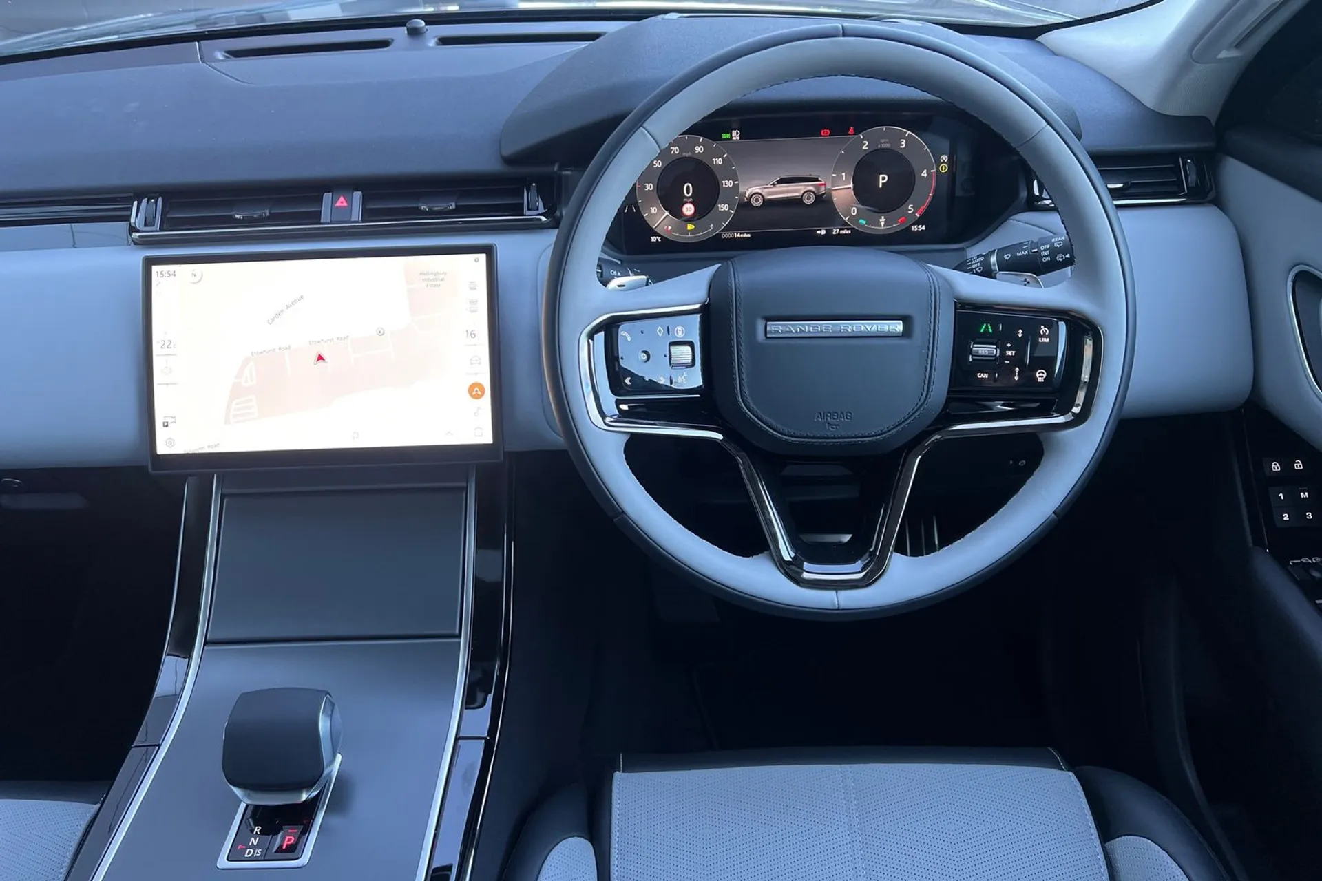 LAND ROVER RANGE ROVER VELAR thumbnail image number 51