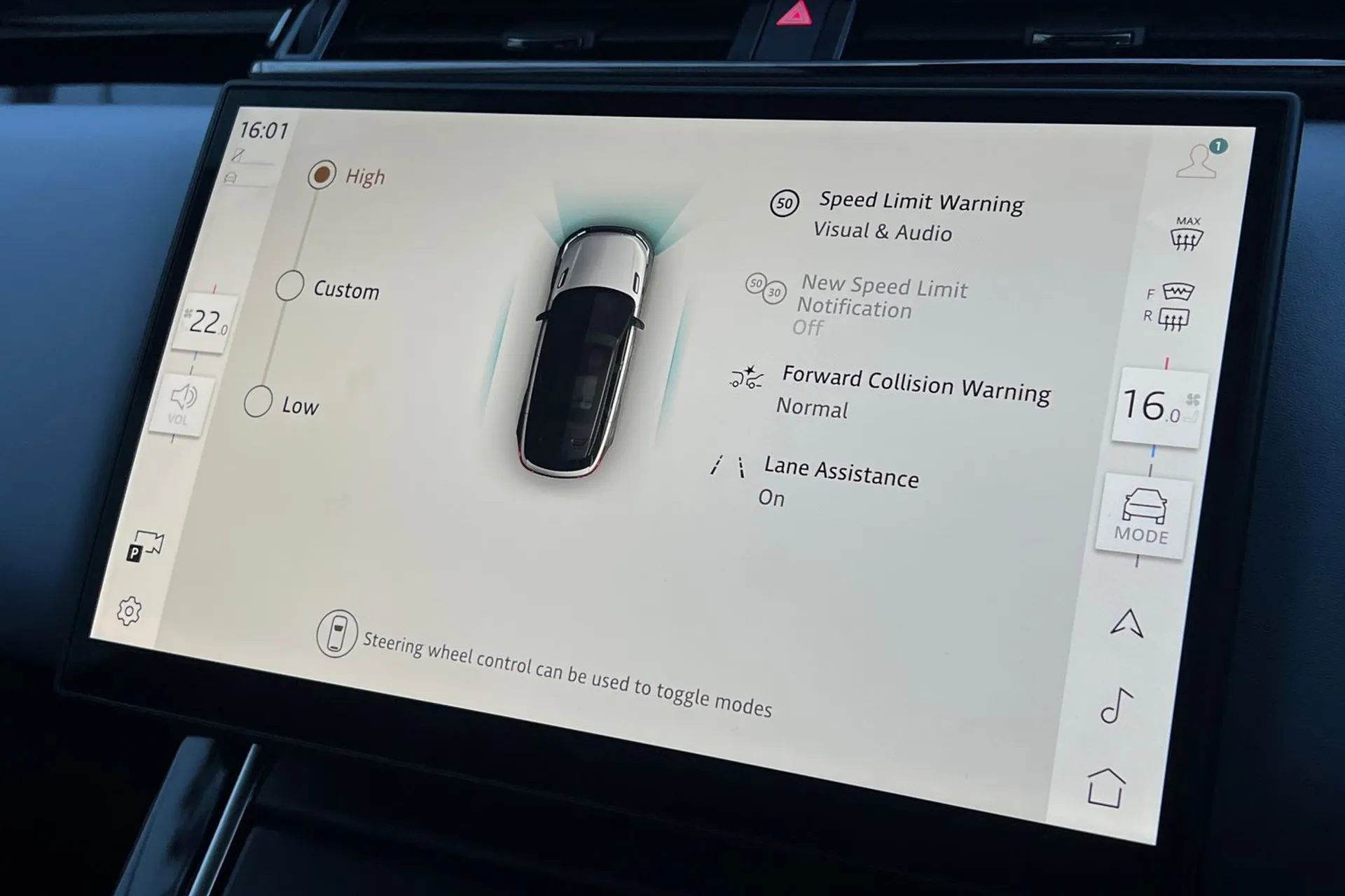 LAND ROVER RANGE ROVER VELAR thumbnail image number 44