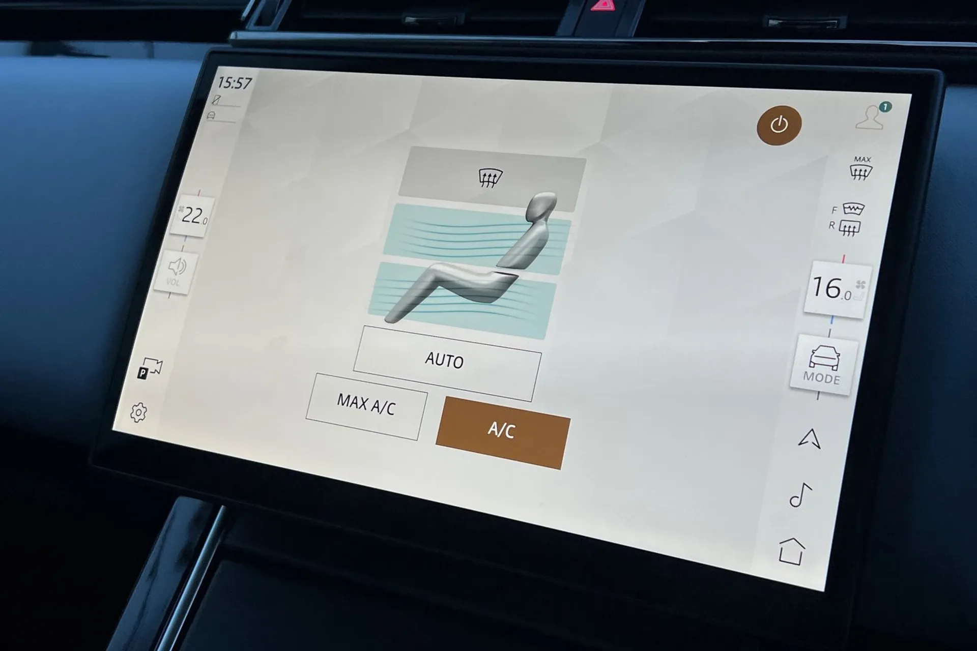 LAND ROVER RANGE ROVER VELAR thumbnail image number 38
