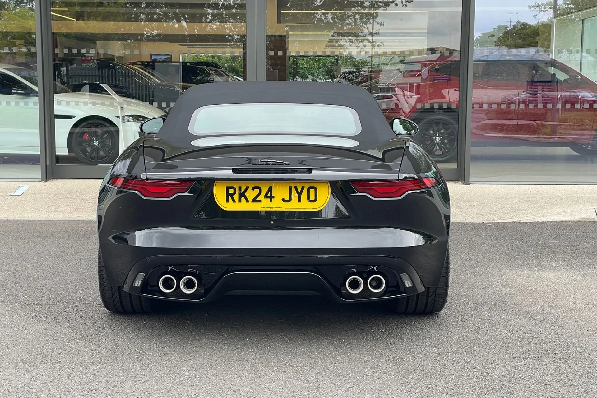 Jaguar F-TYPE thumbnail image number 8