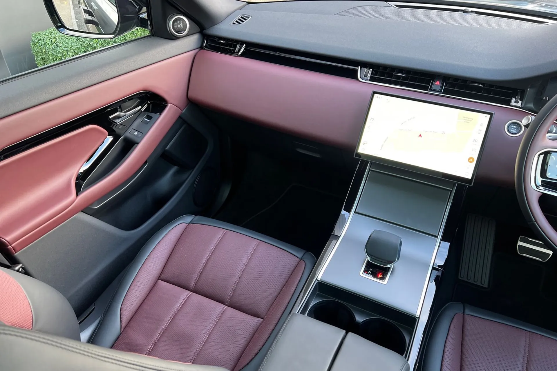 LAND ROVER RANGE ROVER EVOQUE thumbnail image number 43