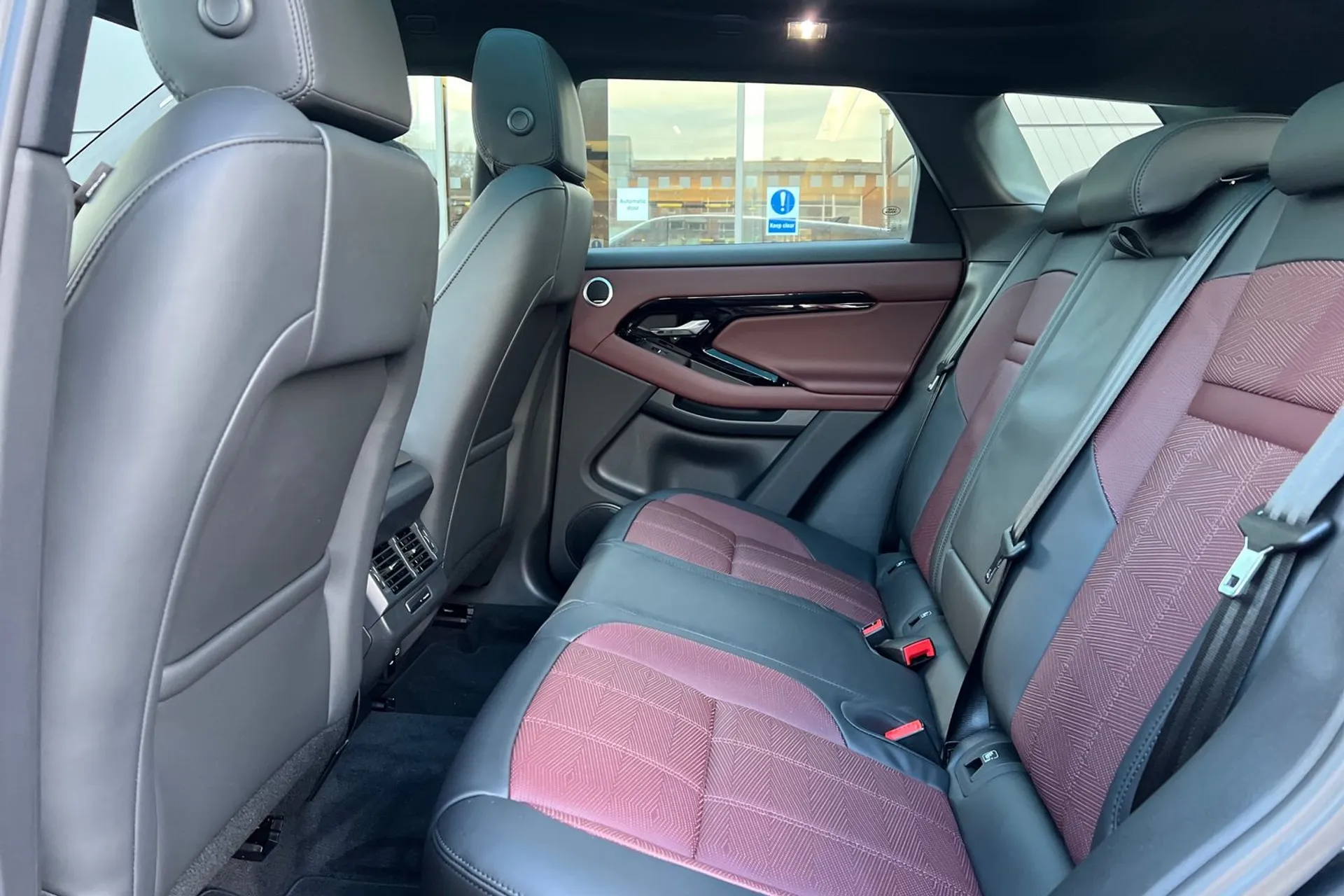 LAND ROVER RANGE ROVER EVOQUE thumbnail image number 41