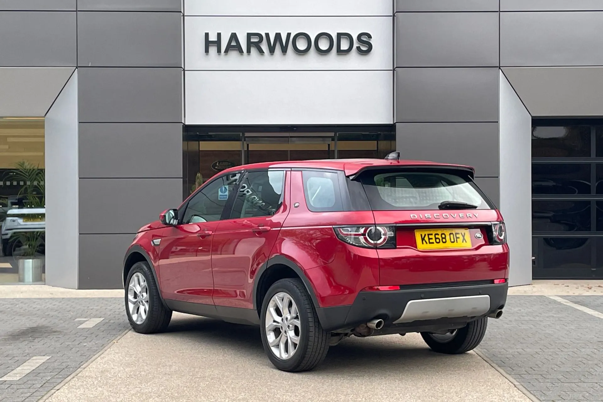 LAND ROVER DISCOVERY SPORT thumbnail image number 9