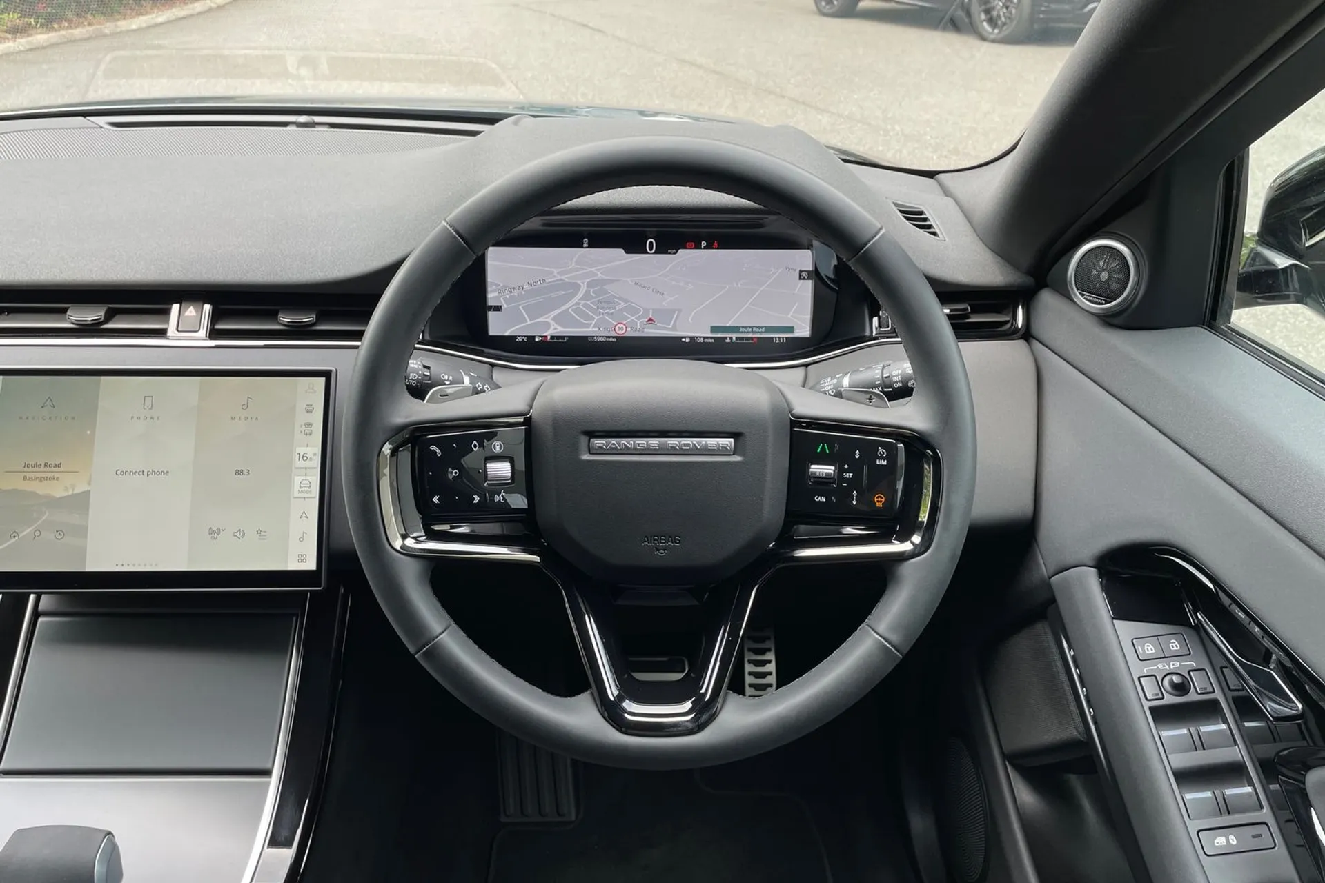 LAND ROVER RANGE ROVER EVOQUE thumbnail image number 12