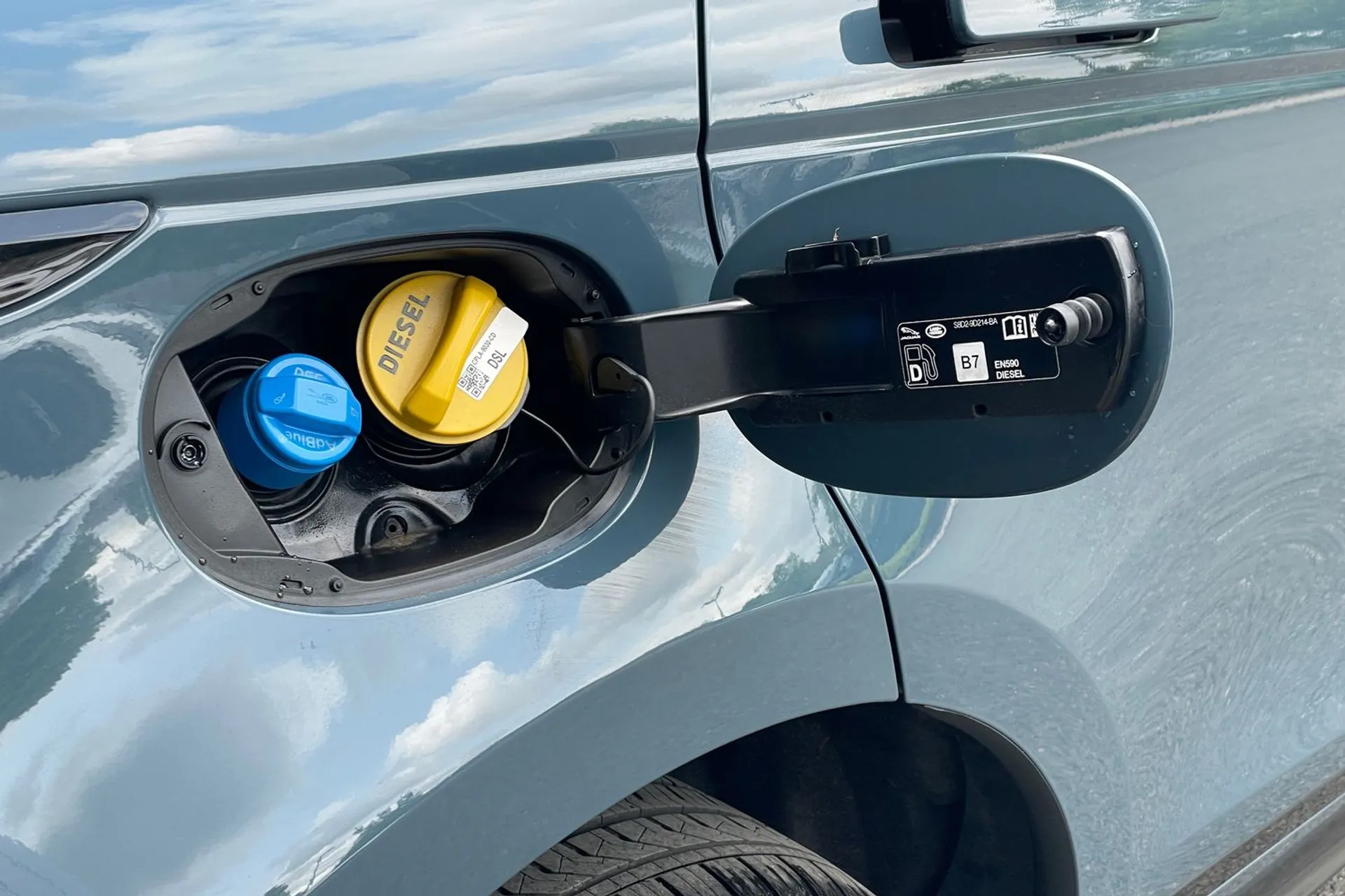 LAND ROVER RANGE ROVER EVOQUE thumbnail image number 39