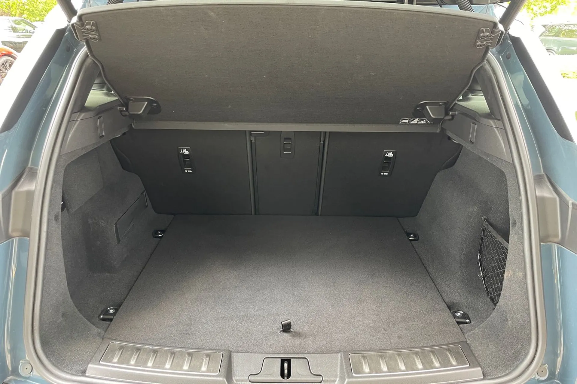 LAND ROVER RANGE ROVER EVOQUE thumbnail image number 40