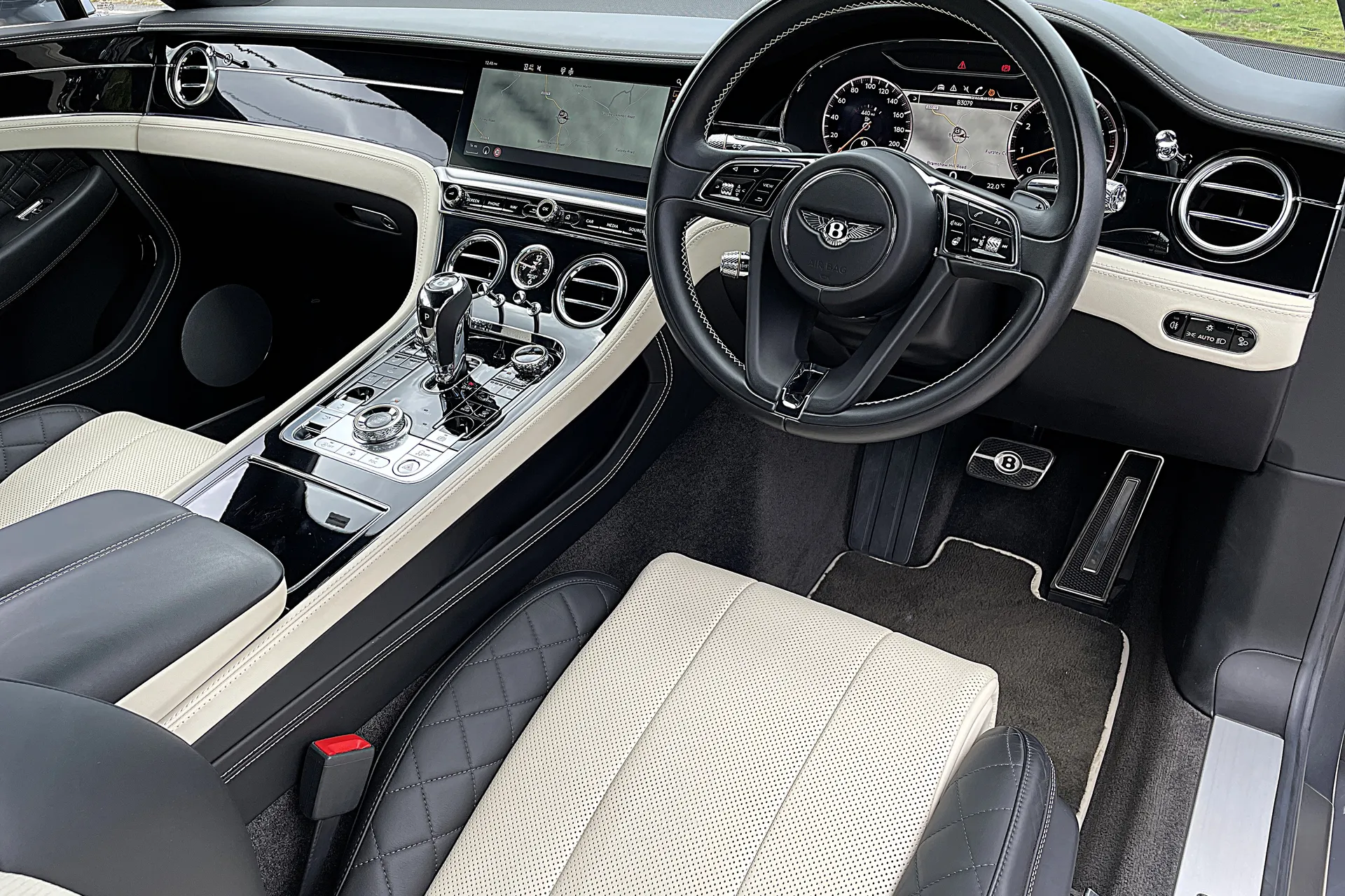 Bentley CONTINENTAL GT thumbnail image number 43