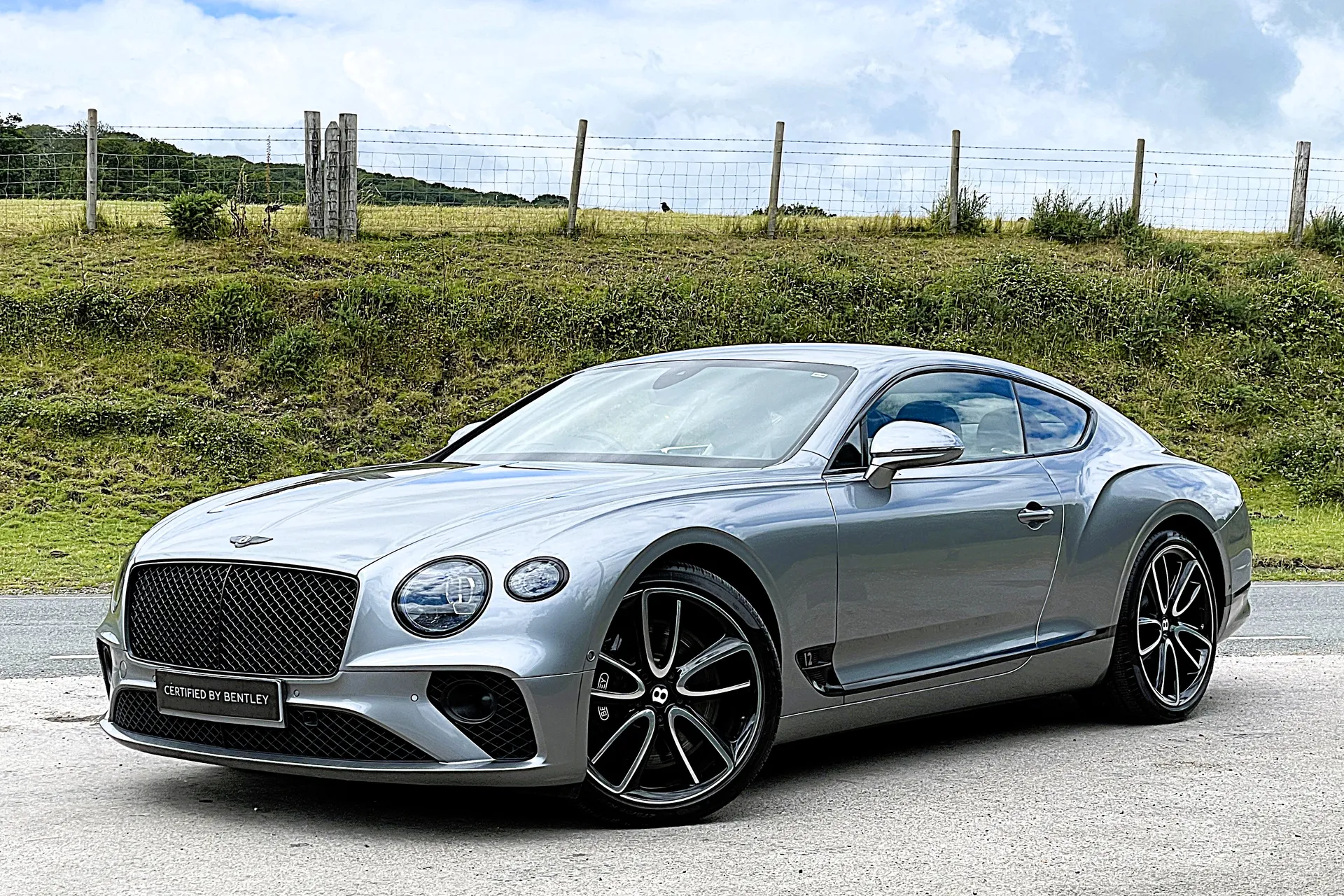 Bentley CONTINENTAL GT thumbnail image number 52
