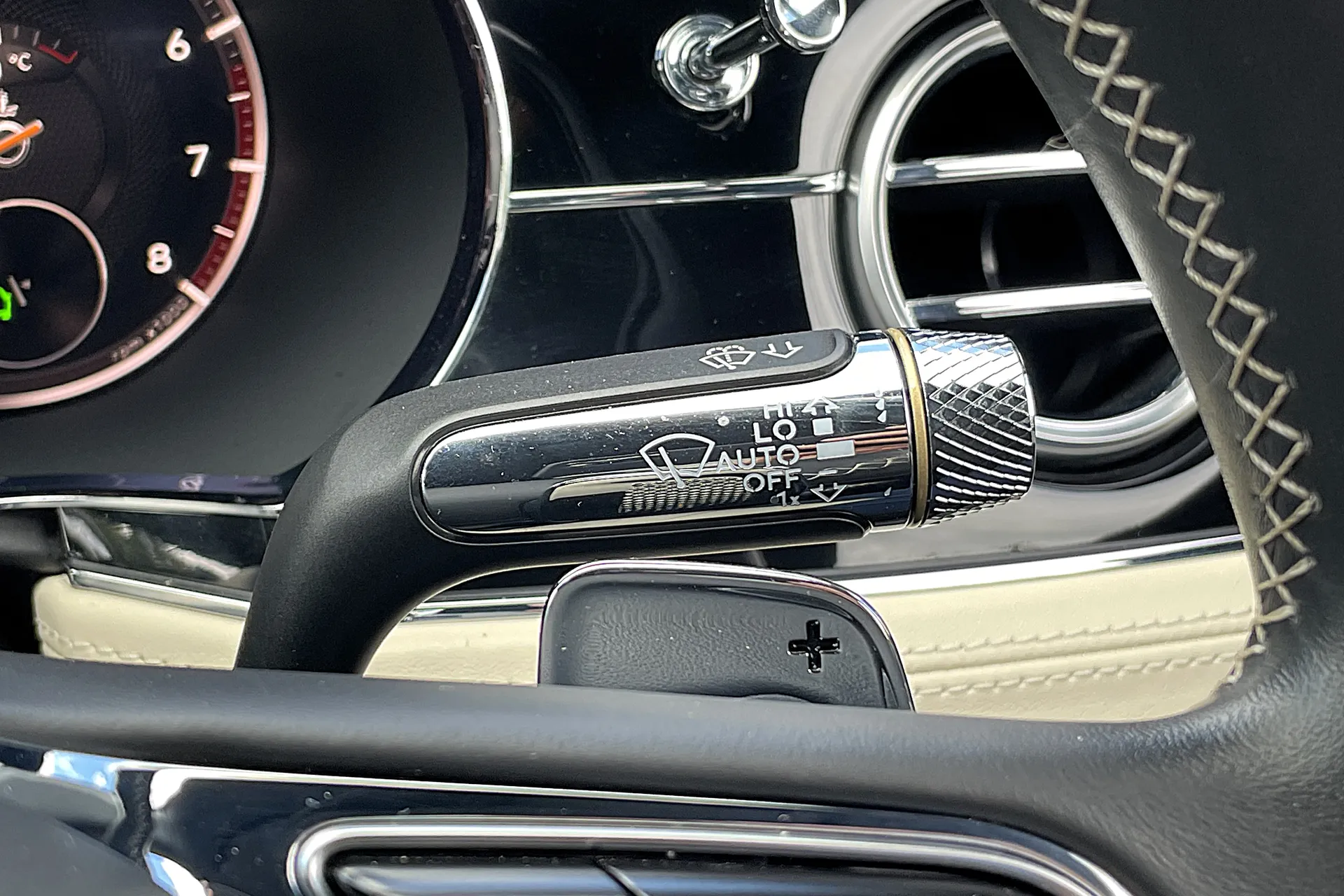 Bentley CONTINENTAL GT thumbnail image number 41