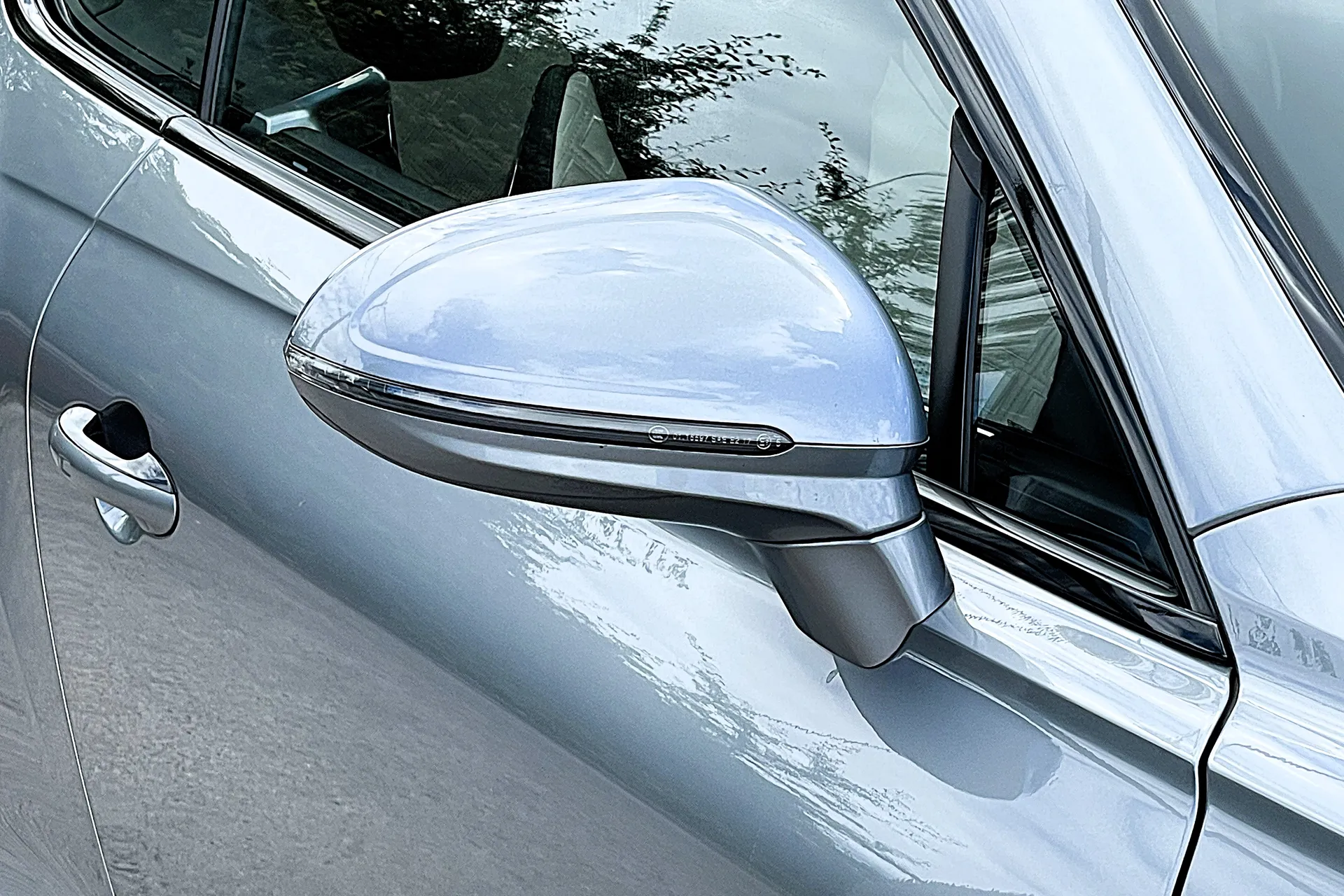 Bentley CONTINENTAL GT thumbnail image number 37