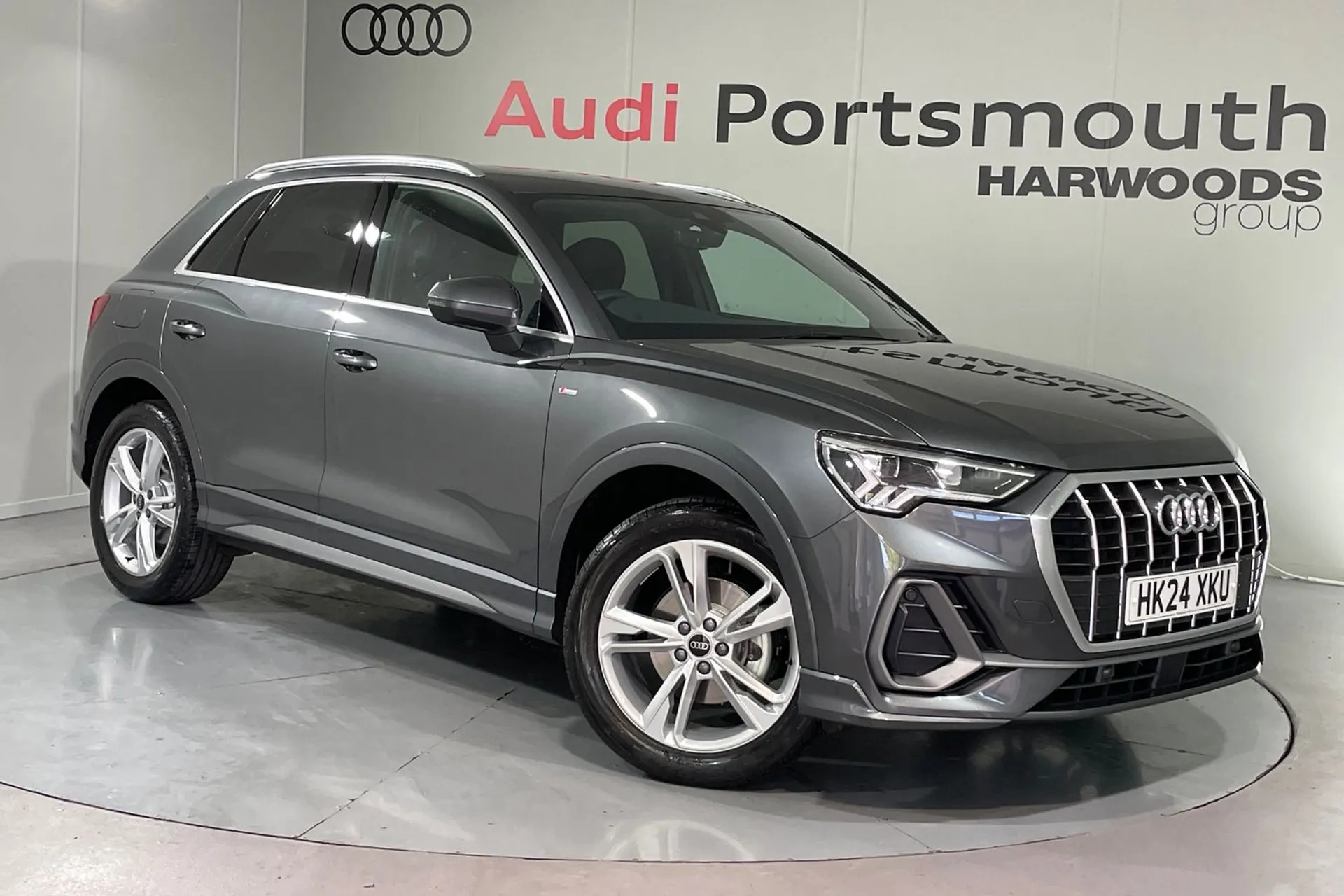 Audi Q3 focused image