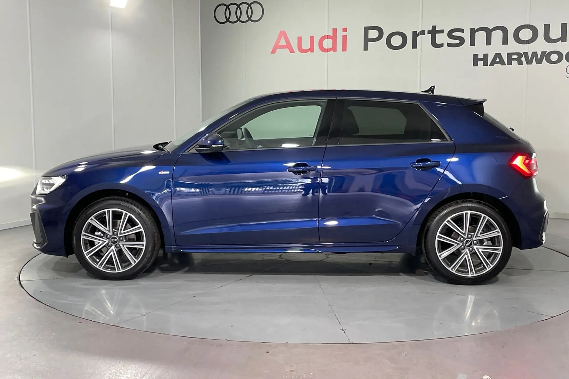 Audi A1 thumbnail image number 9