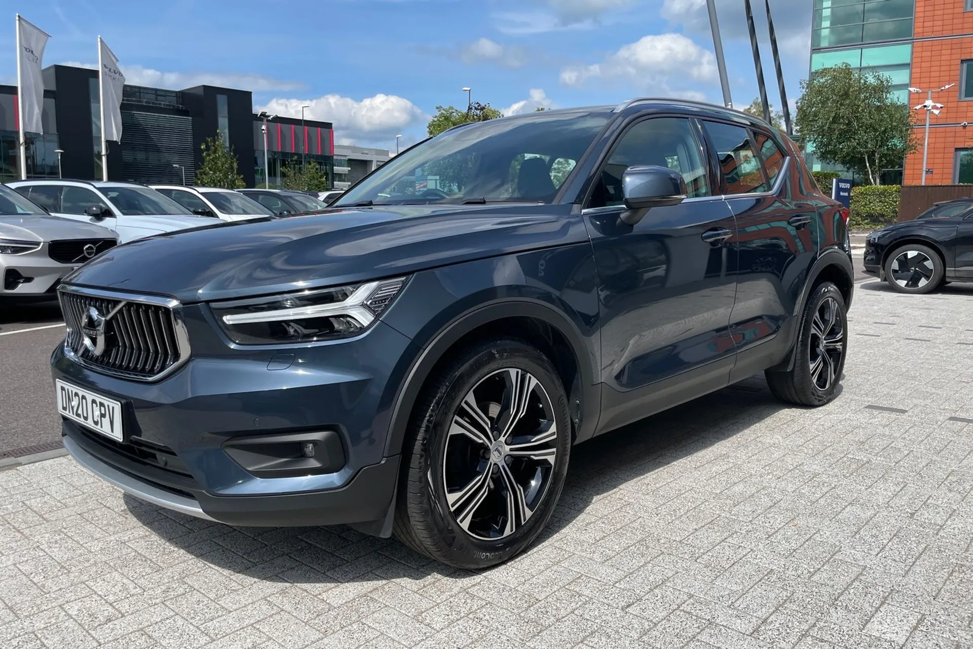 Volvo XC40 thumbnail image number 10