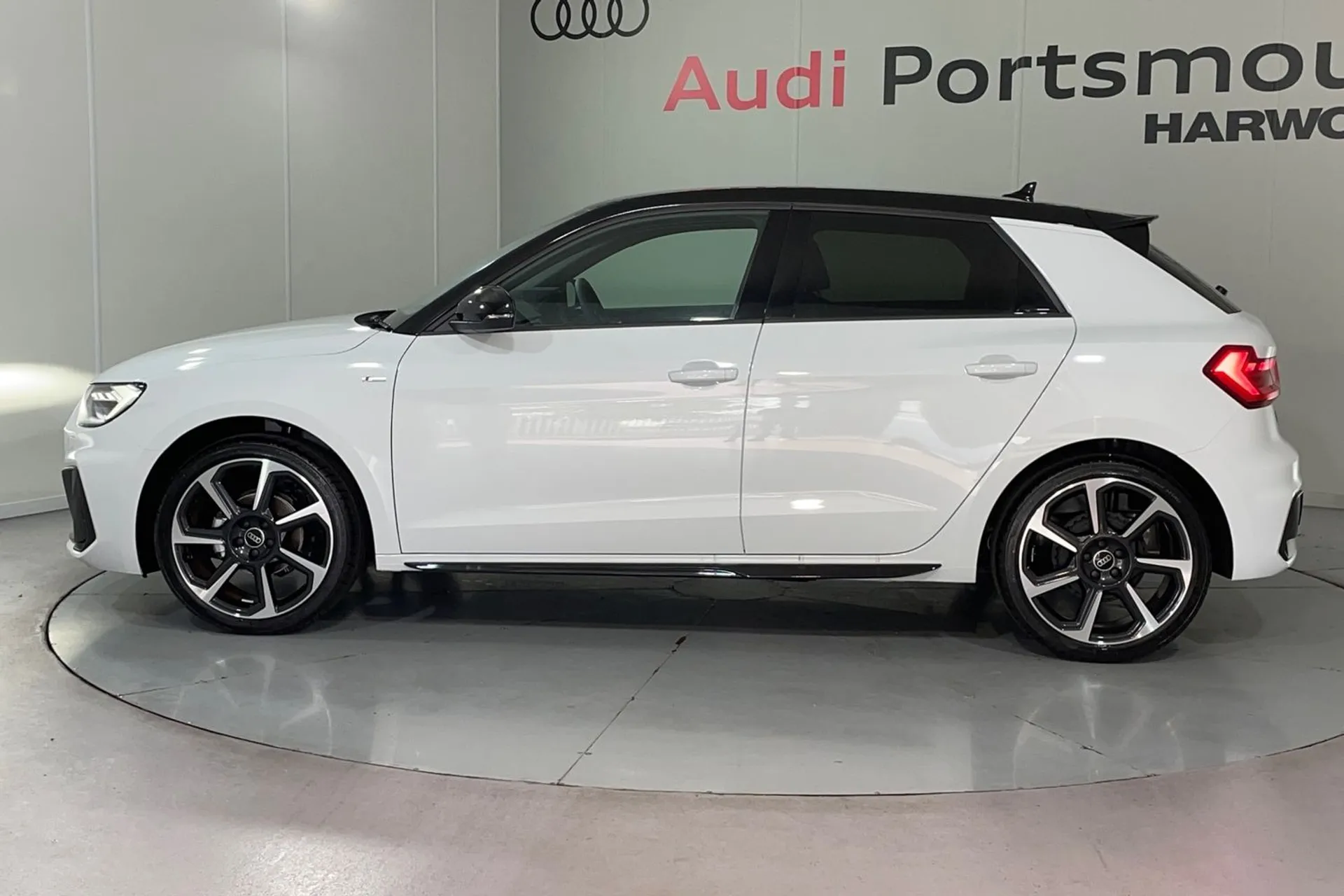 Audi A1 thumbnail image number 12