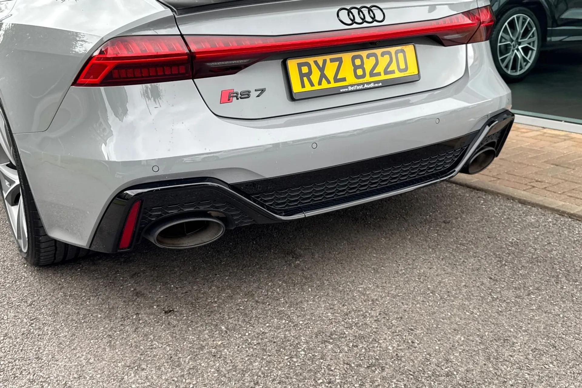 Audi RS 7 V-SPRUNG TFSI MHEV Q thumbnail image number 15