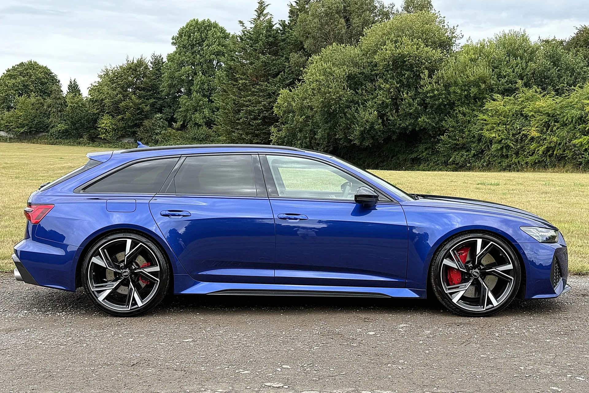 Audi RS6 thumbnail image number 2
