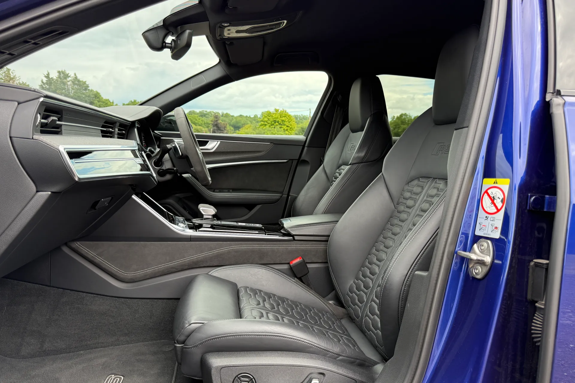 Audi RS6 thumbnail image number 32