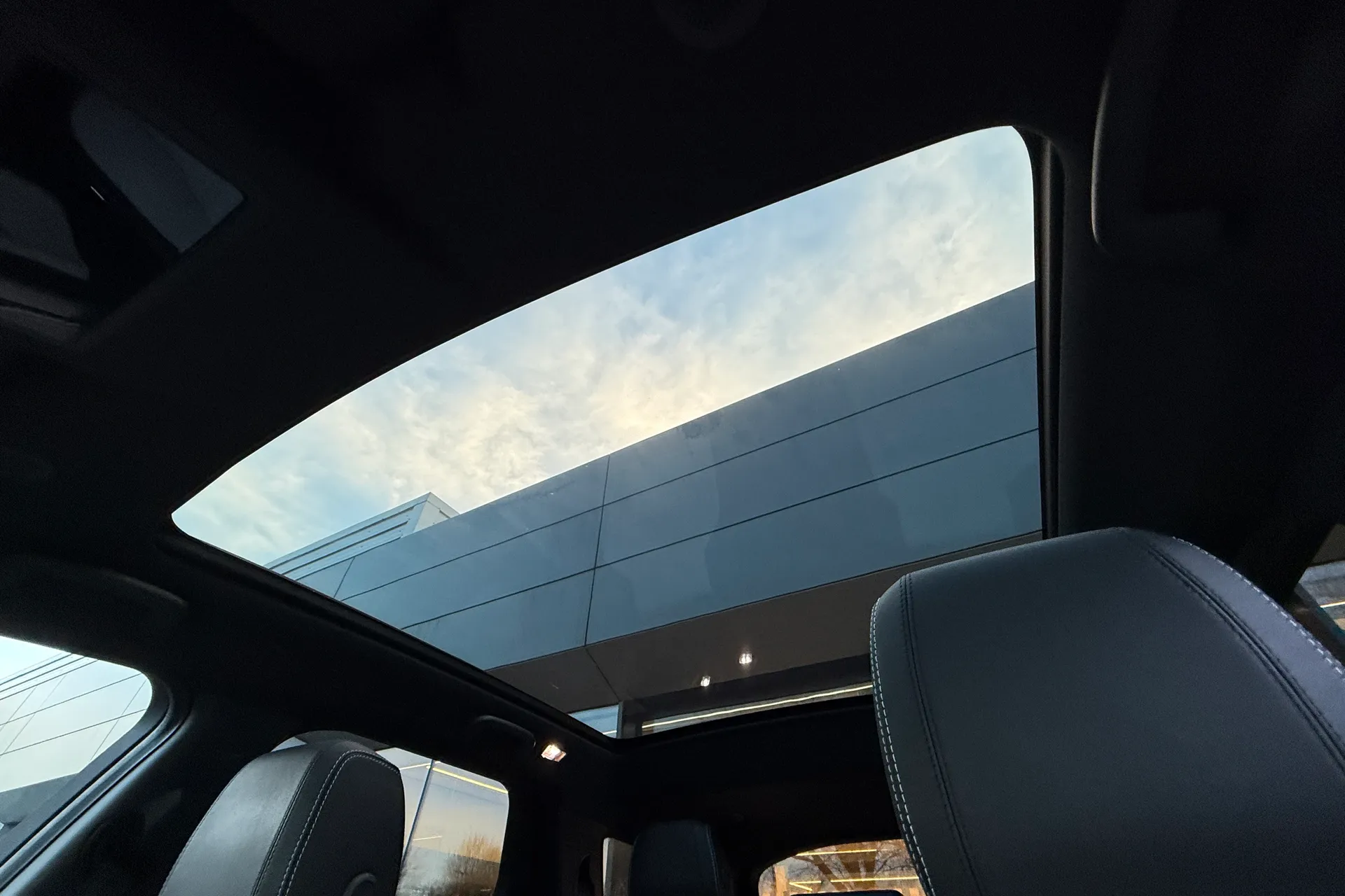 LAND ROVER DISCOVERY SPORT thumbnail image number 21