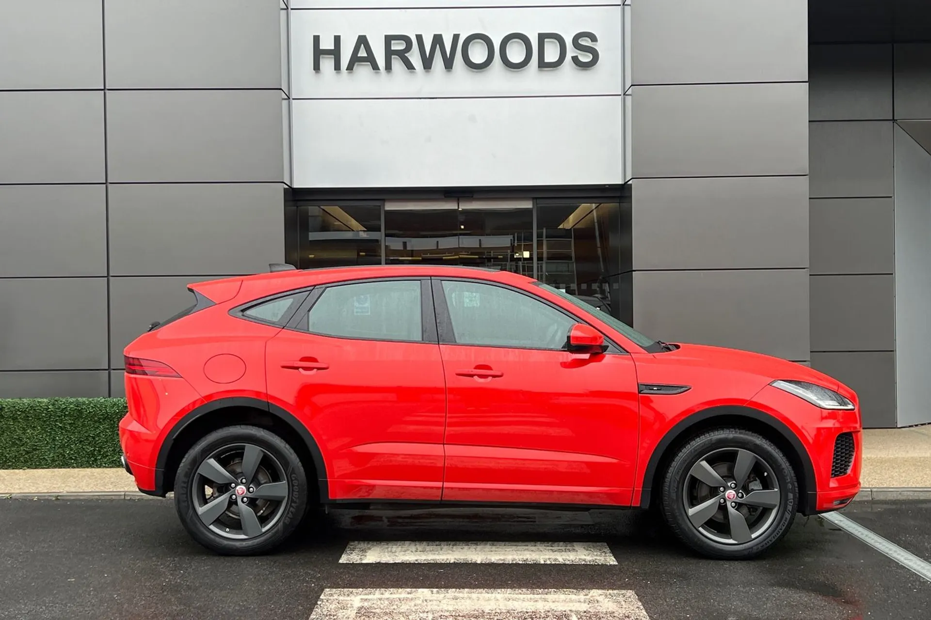 Jaguar E-PACE thumbnail image number 2