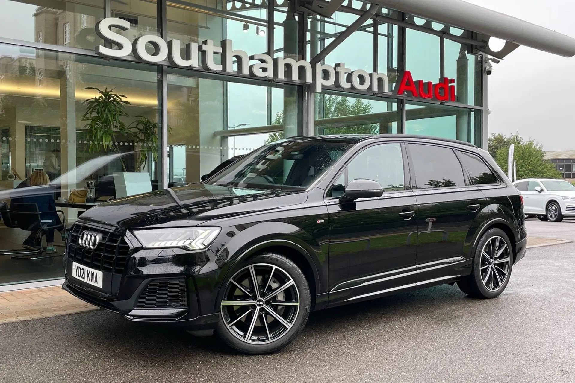 Audi Q7 thumbnail image number 9